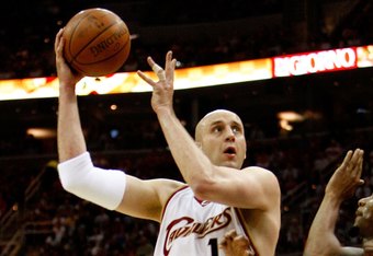 Cleveland Cavaliers' Zydrunas Ilgauskas adopts two in native