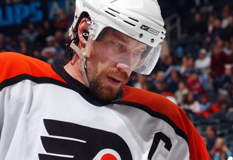 Flyers' Pronger out for season, playoffs with concussion