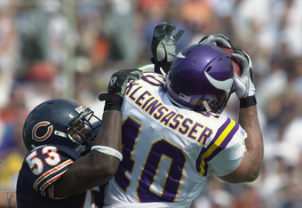 Minnesota Vikings Jim Kleinsasser (40) warms up prior to a game against the  Minnesota Vikings at Heinz field in Pittsburgh PA. Pittsburgh won the game  27-17. (Credit Image: © Mark Konezny/Southcreek Global/ZUMApress.com