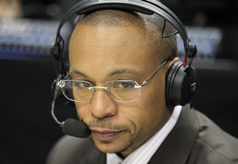 Fox Sports' Gus Johnson Talks Career Origins & Highlights and More with Rich  Eisen