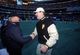 Accidental throwback? Jon Gruden wears an 'Oakland Raiders' hat but changes  at halftime