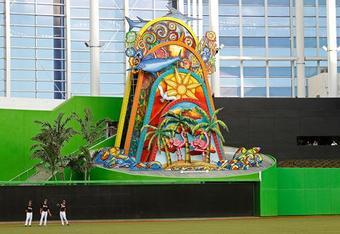 Foul ball cracked fish tank at Marlins Park, but don't worry, the fish are  OK