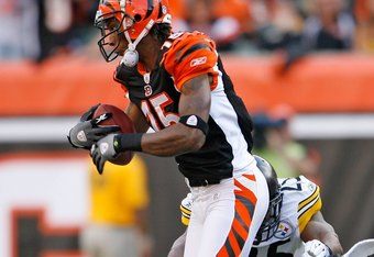 Pittsburgh Steelers running back Najeh Davenport (44) takes a peek to make  sure he is in the end zone after scoring a touchdown during the first half  against the Baltimore Ravens. The