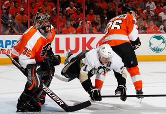 Flyers beat Penguins 5-1 in Game 2 to tie series – The Morning Call