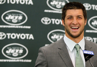 Tim Tebow makes fun of Brady Quinn for bragging about Notre Dame 