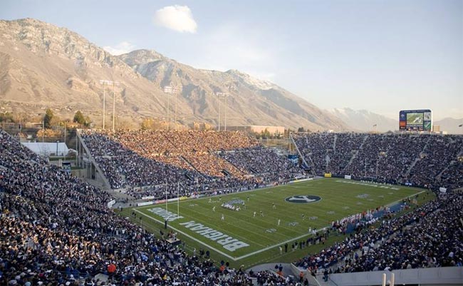 College Football's 10 Most Scenic Stadiums | Bleacher Report | Latest ...