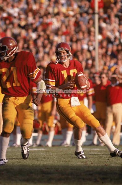 OJ Simpson up for major Rose Bowl college football honor  Usc trojans  football, Trojans football, College football players