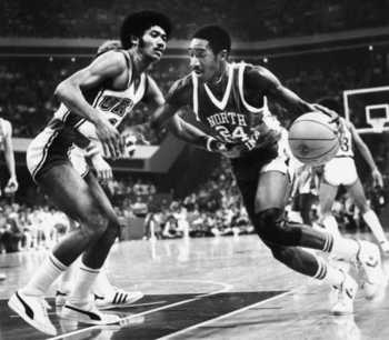 Throwback Thursday: Notre Dame VS North Carolina Tar Heels, 1975