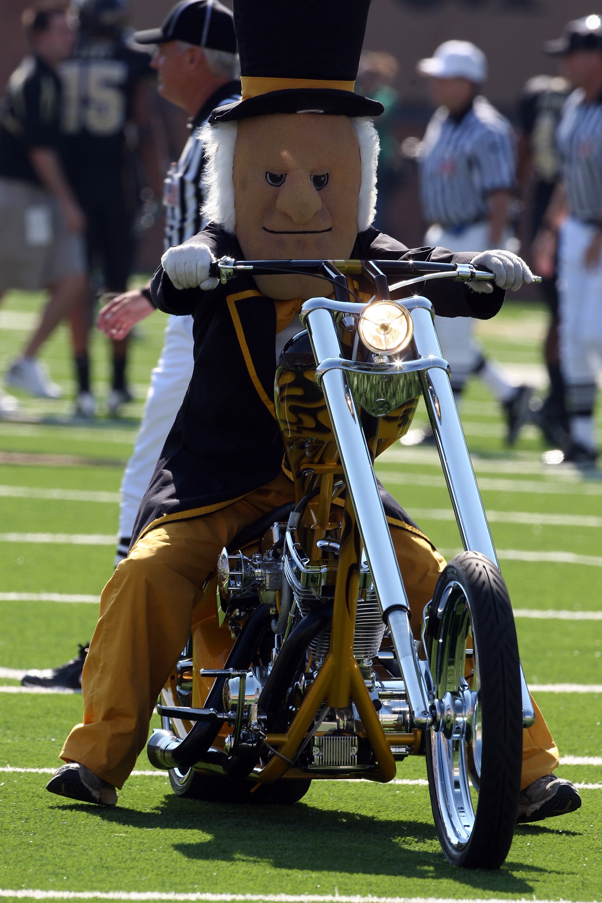 Power Ranking the 10 Worst Mascots in College Football | News, Scores ...