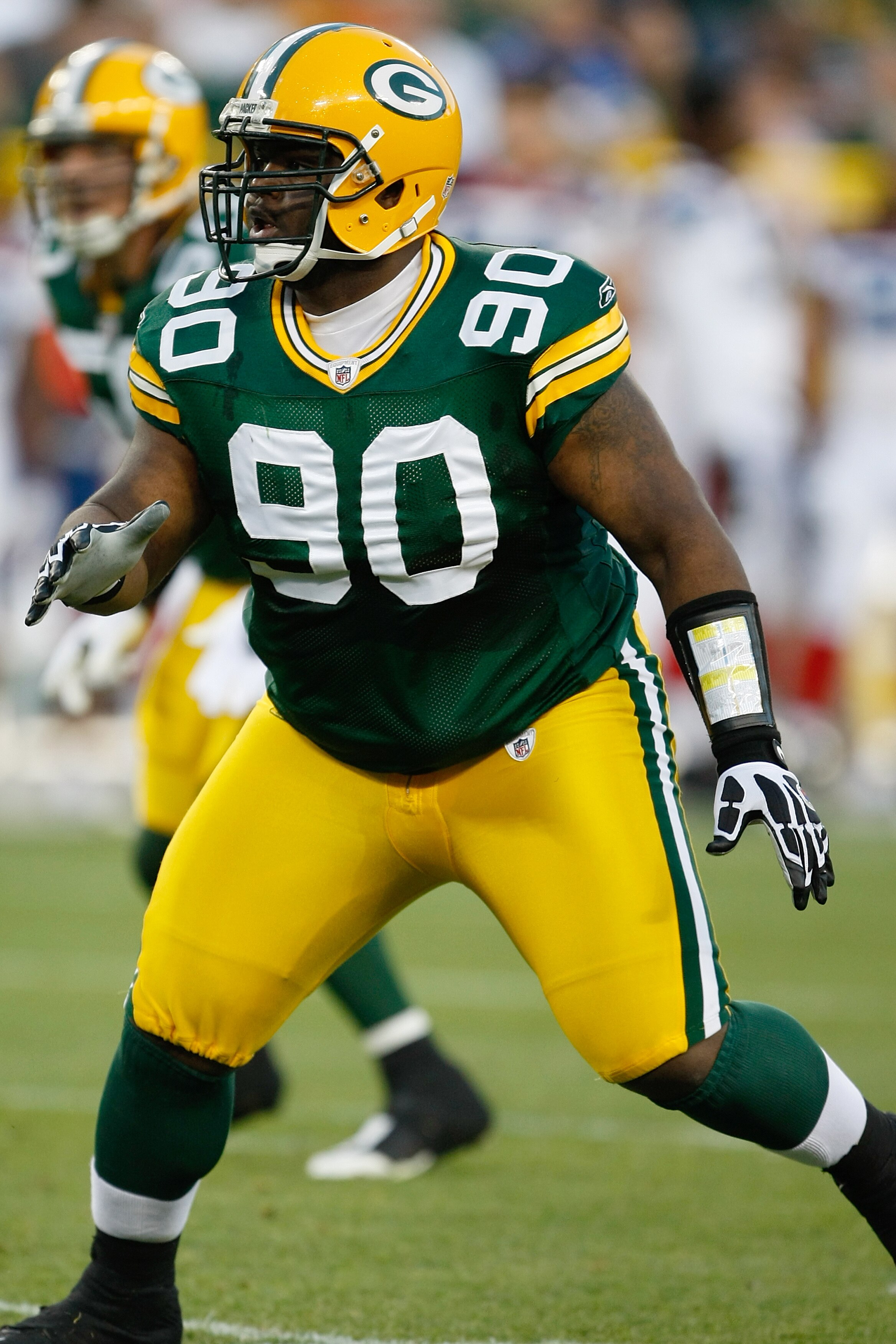 The Top 10 Nose Tackles to Watch in the 2010 NFL Season Bleacher