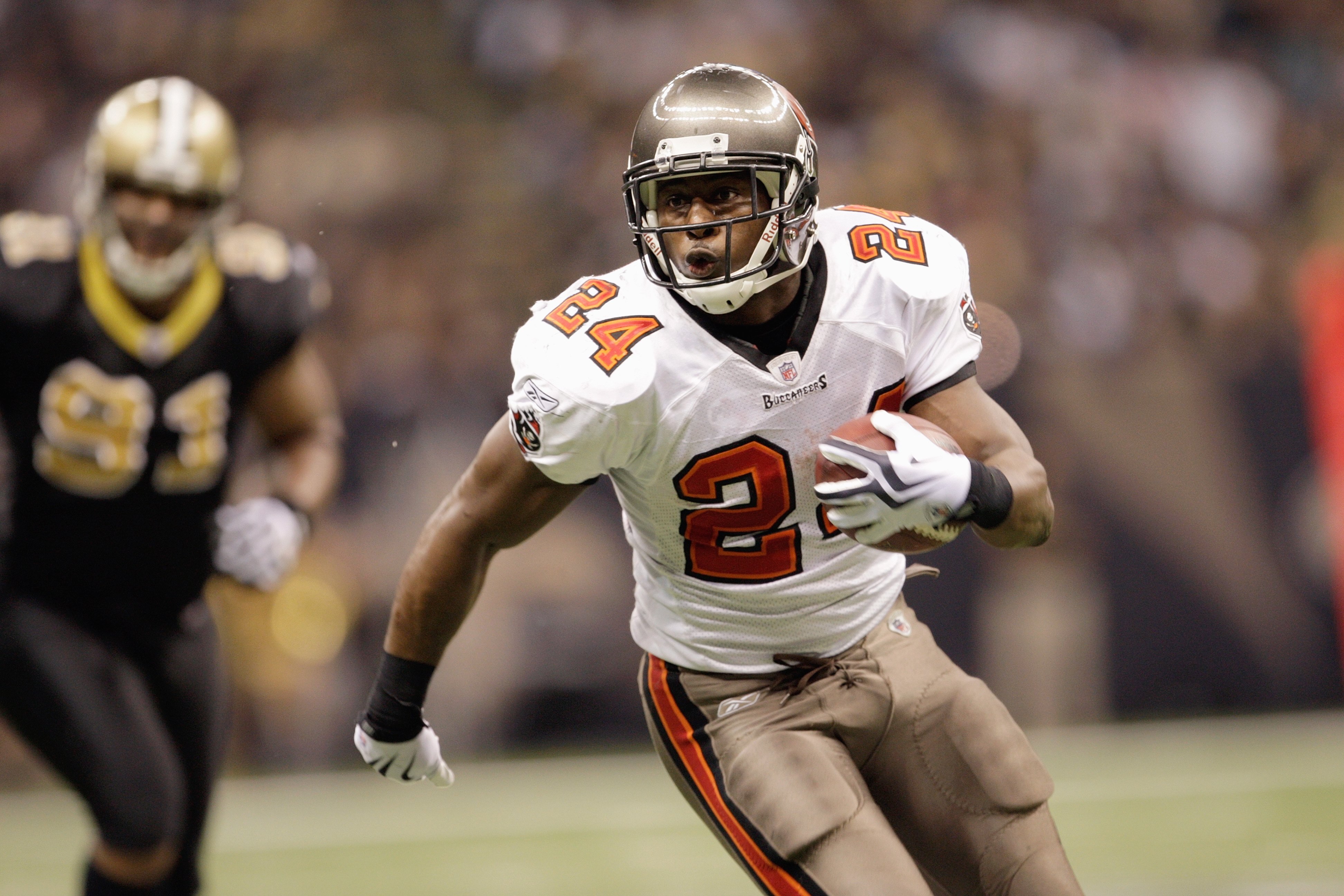 Wolf's Salary Series Were Each Team's Top RB Worth Their 2009 Paycheck