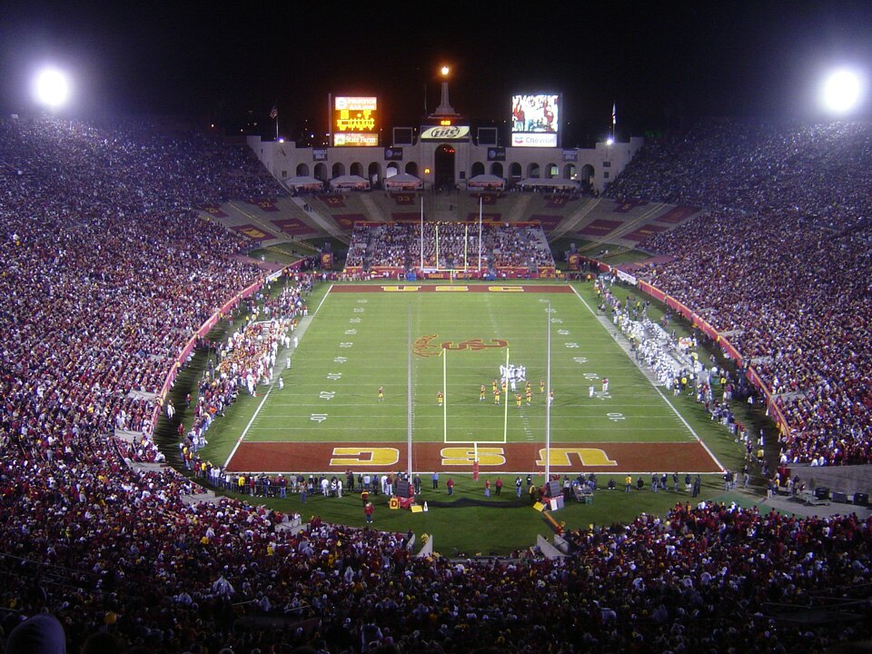 Ranking the Top 10 Biggest College Football Stadiums Bleacher Report