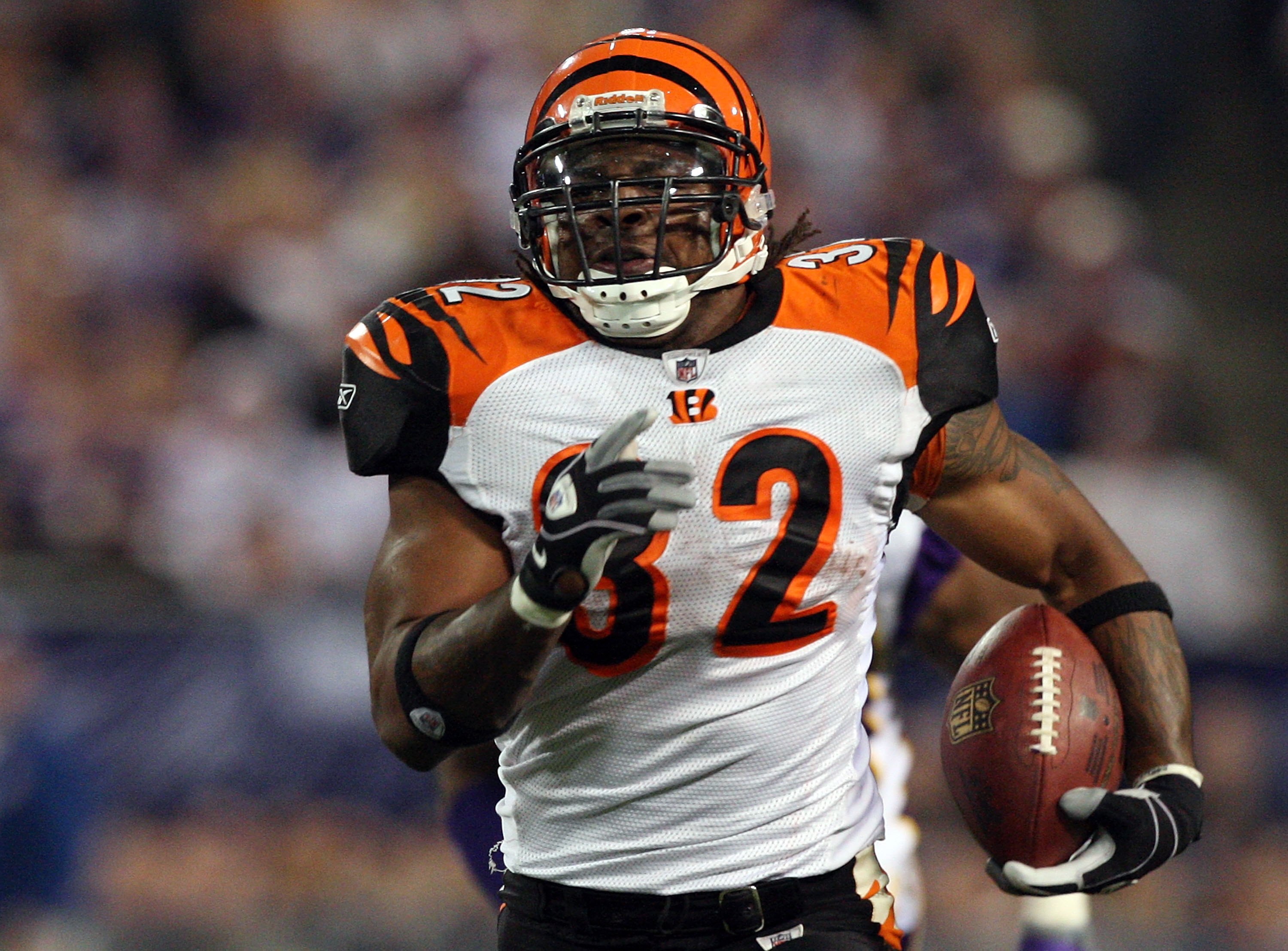 Top 5 Value Fantasy Football Running Backs To Look For in 2010 News