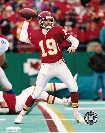 Bill Maas autographed 8x10 Photo (Kansas City Chiefs)