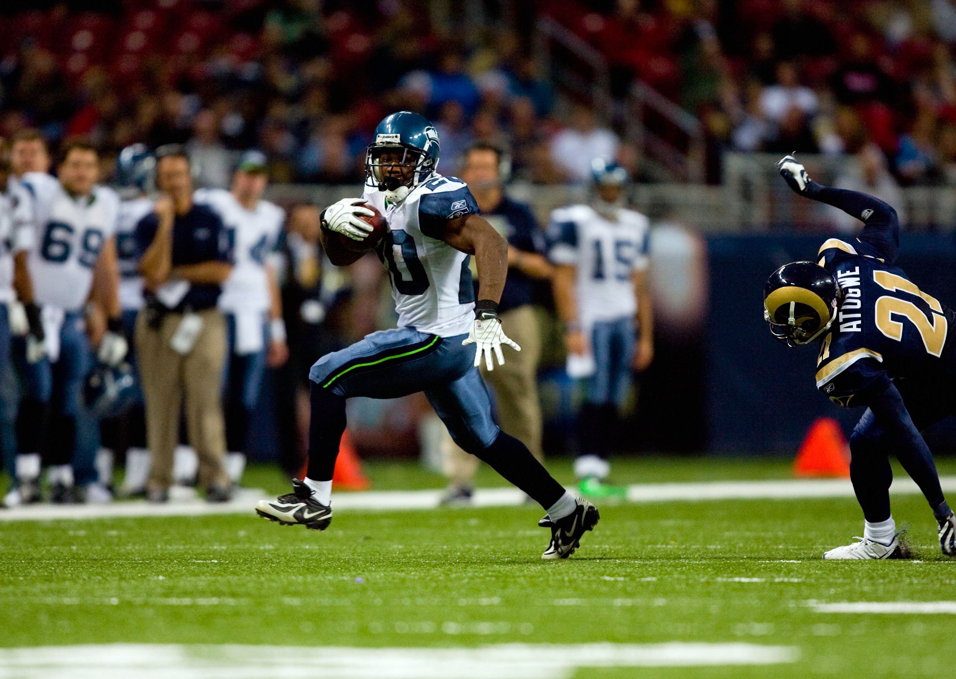 Top 10 NFL Fantasy Players To Catch or Release News, Scores