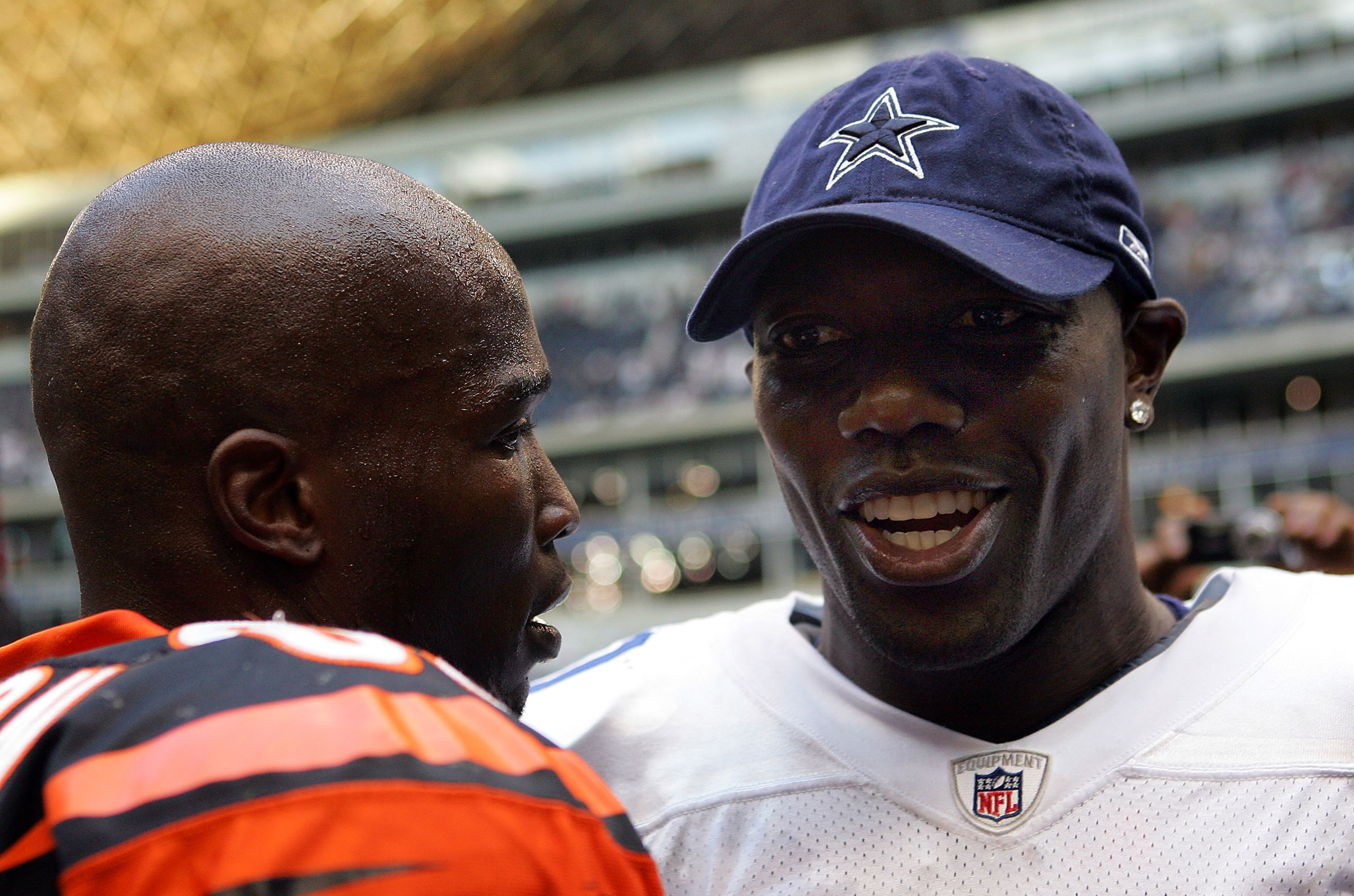 Bengals sign Terrell Owens to one-year contract 