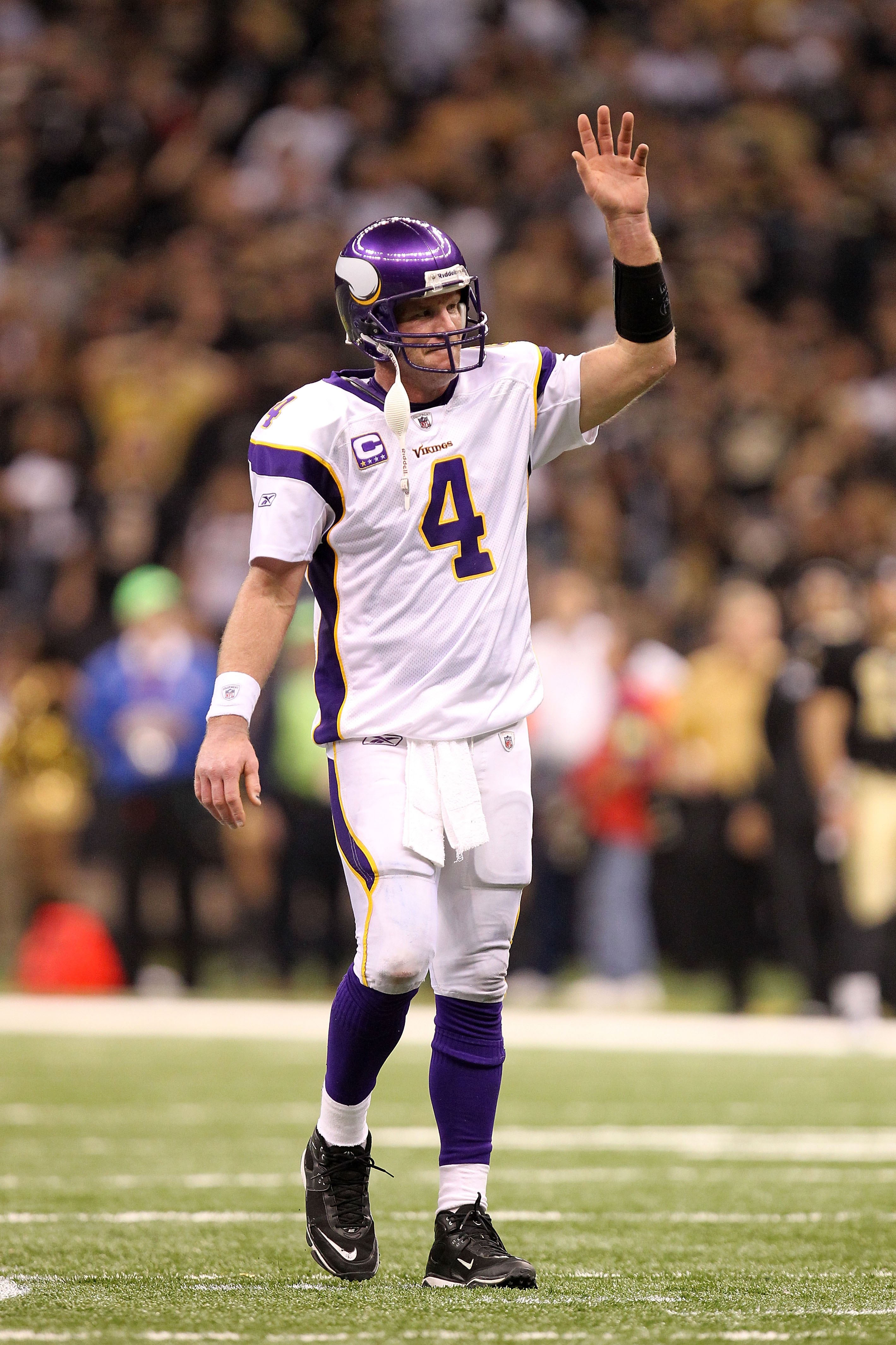 Brett Favre Retires: Top 10 Players Made Better By No. 4