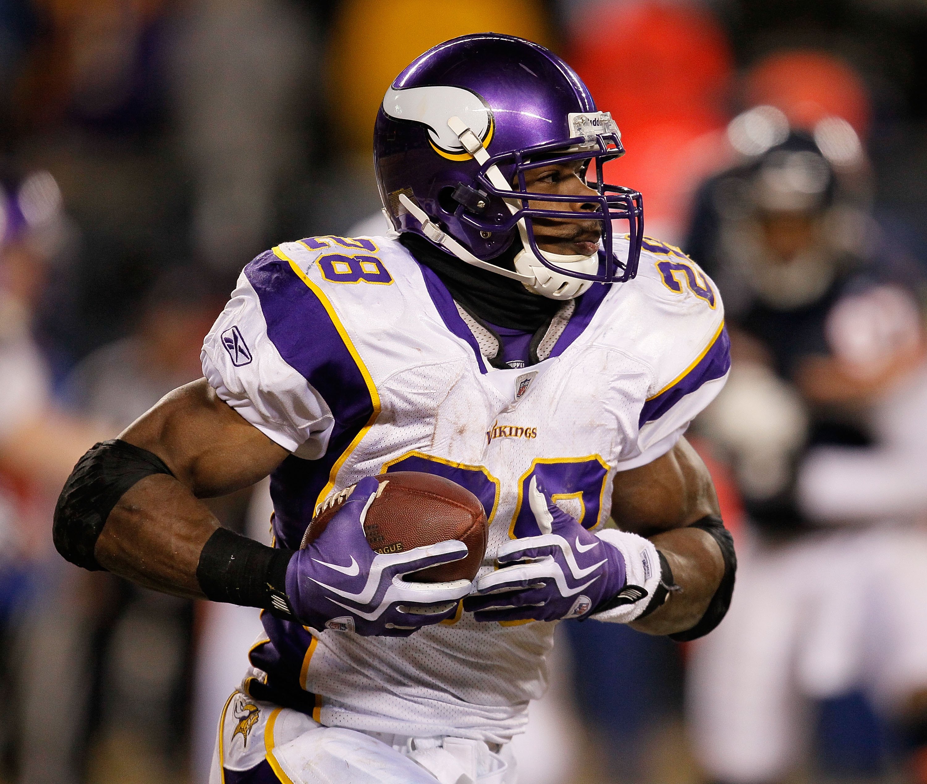 BRETT FAVRE,ADRIAN PETERSON MINNESOTA VIKINGS SUIT UP PLAYOFFS 2009