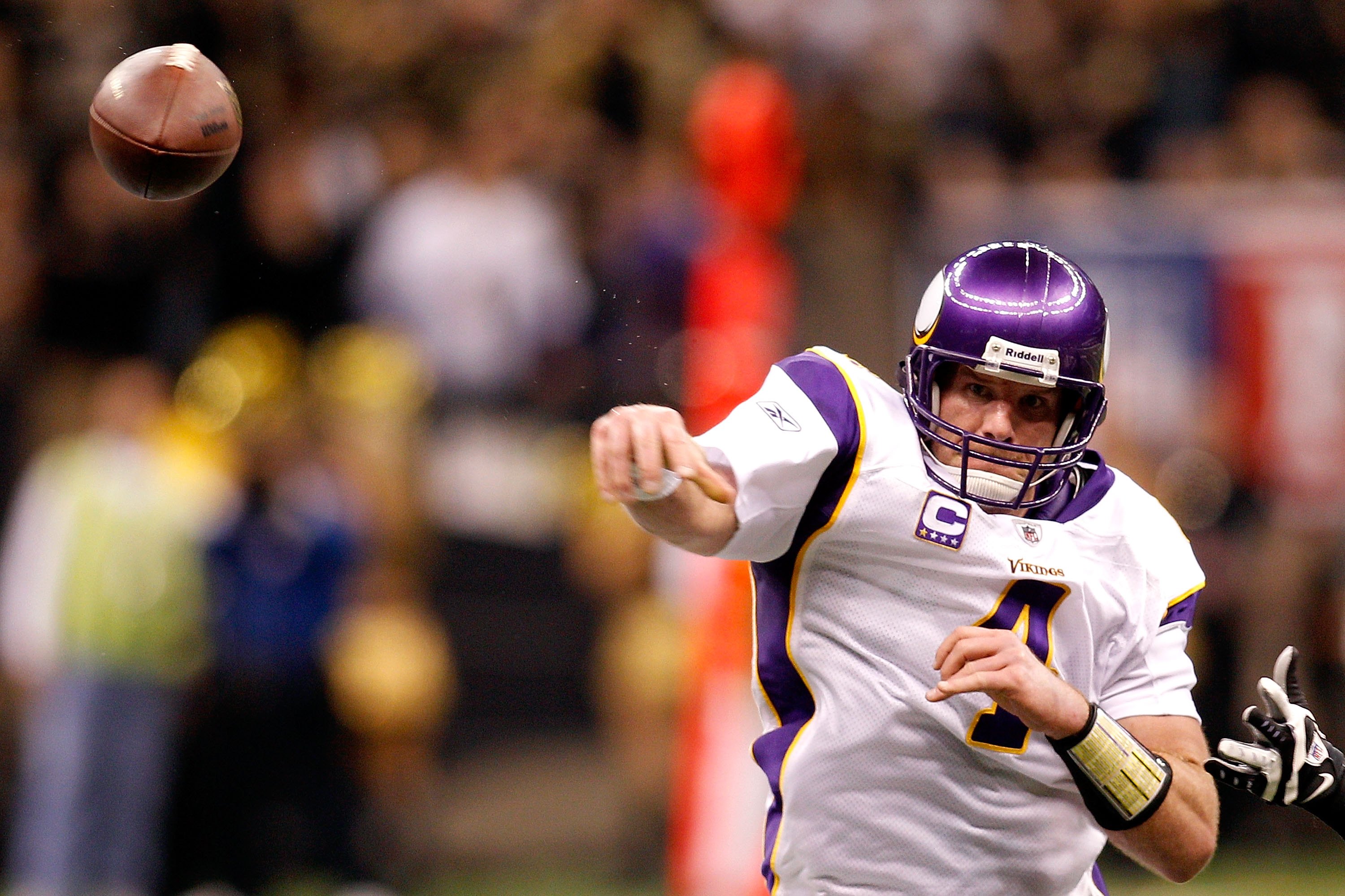 Brett Favre Retires: Why the Vikings Should Have Pursued Donovan