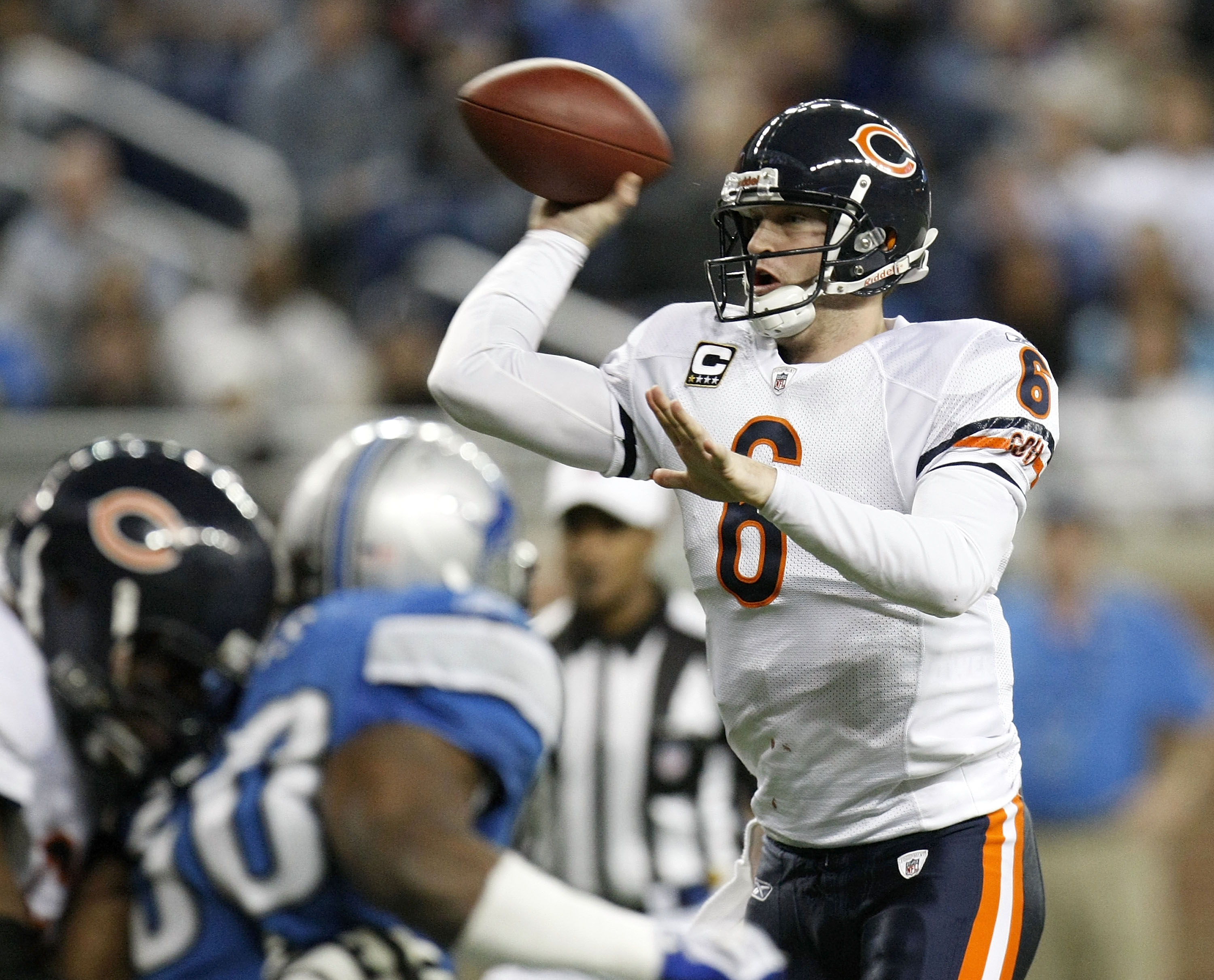 Bears Clinch NFC North with 24-17 Victory over Packers, Chicago News