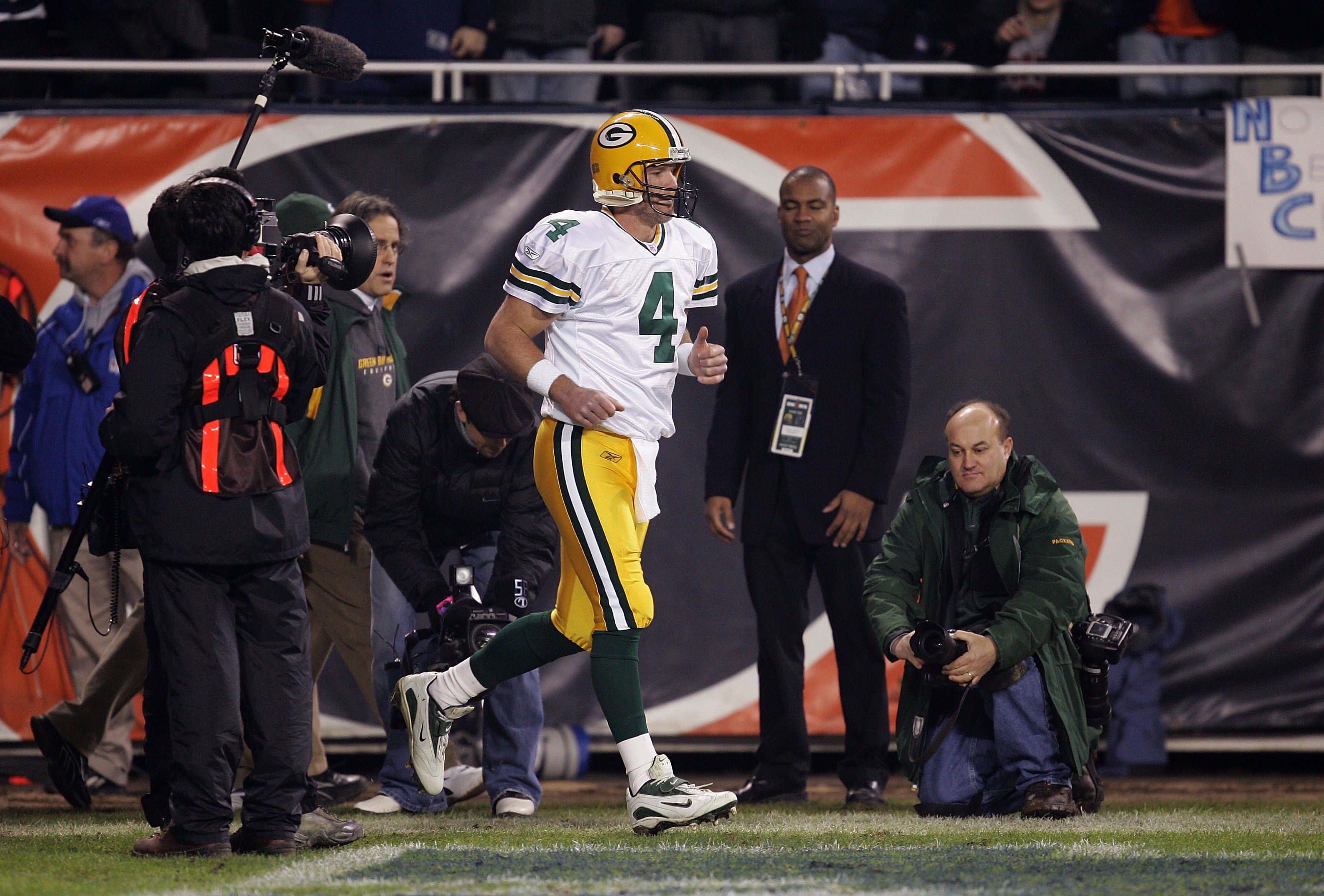 Brett Favre: A Timeline of the Good and the Bad