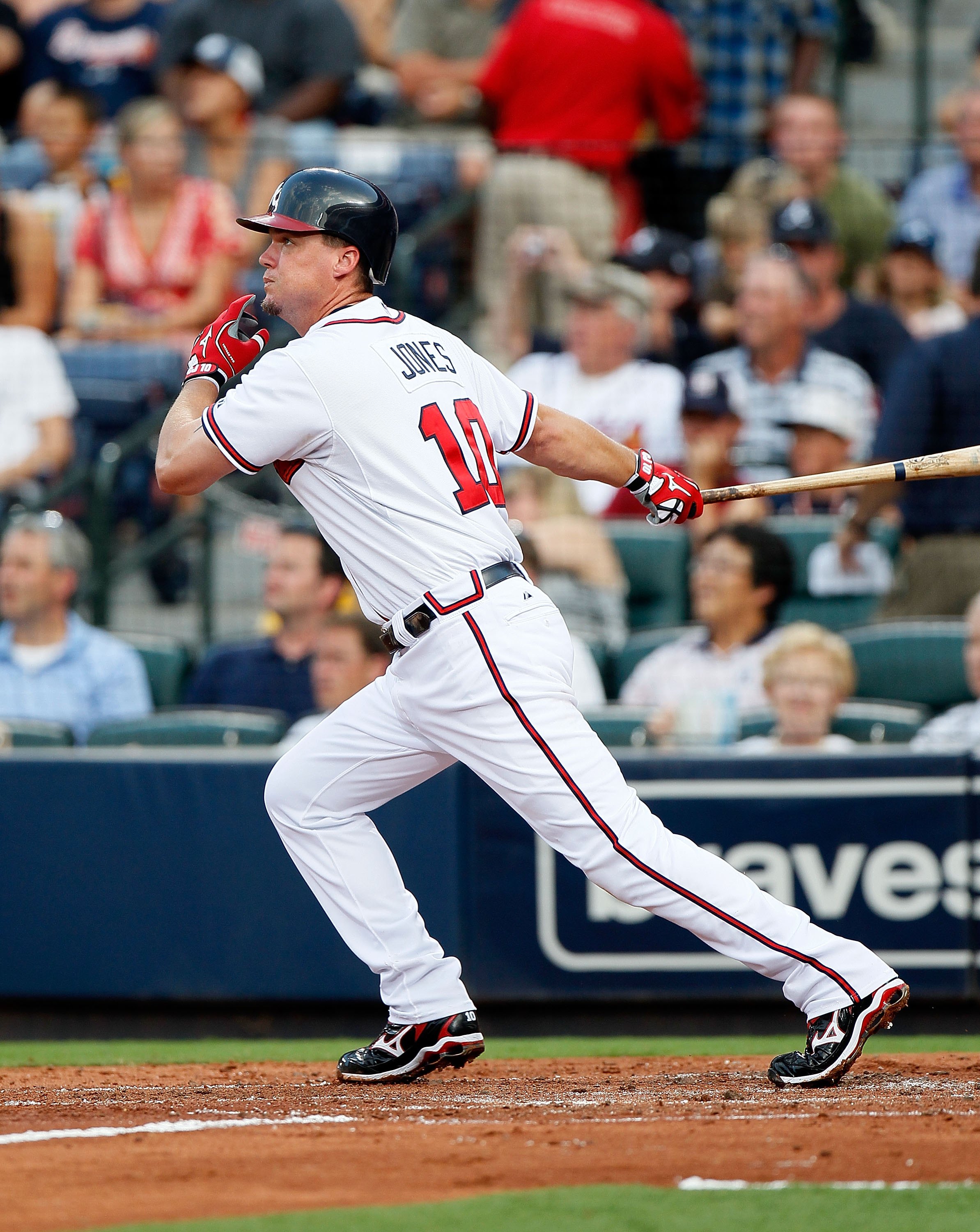 Chipper joins Braves great Eddie Mathews in Hall of Fame