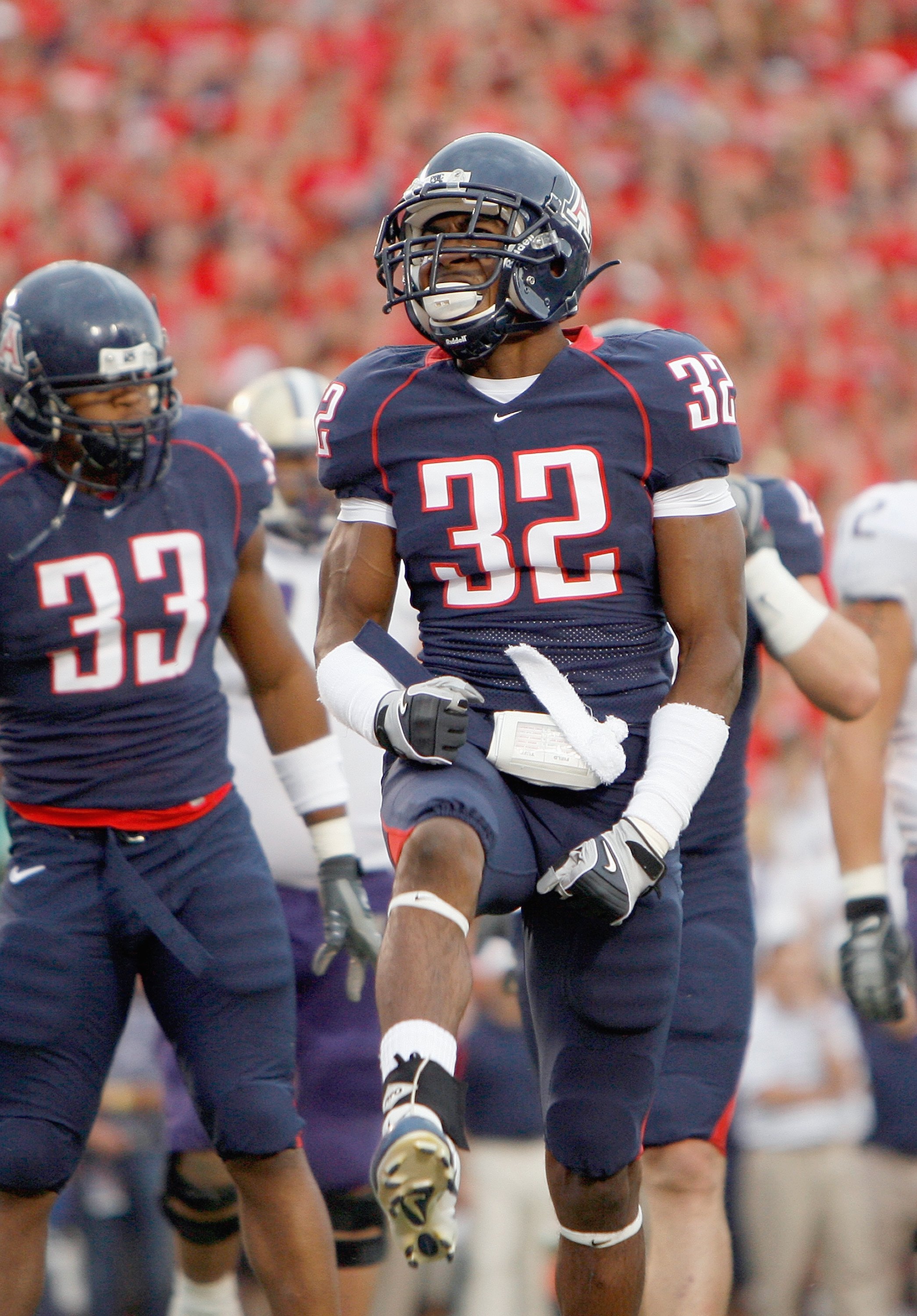 TUSCON - OCTOBER 4:  Nate Ness #32 of the Arizona Wildcats reacts on the field during the game against the Washington Huskies on October 4, 2008 at Arizona Stadium in Tucson, Arizona. (Photo by: Gregory Shamus/Getty Images)