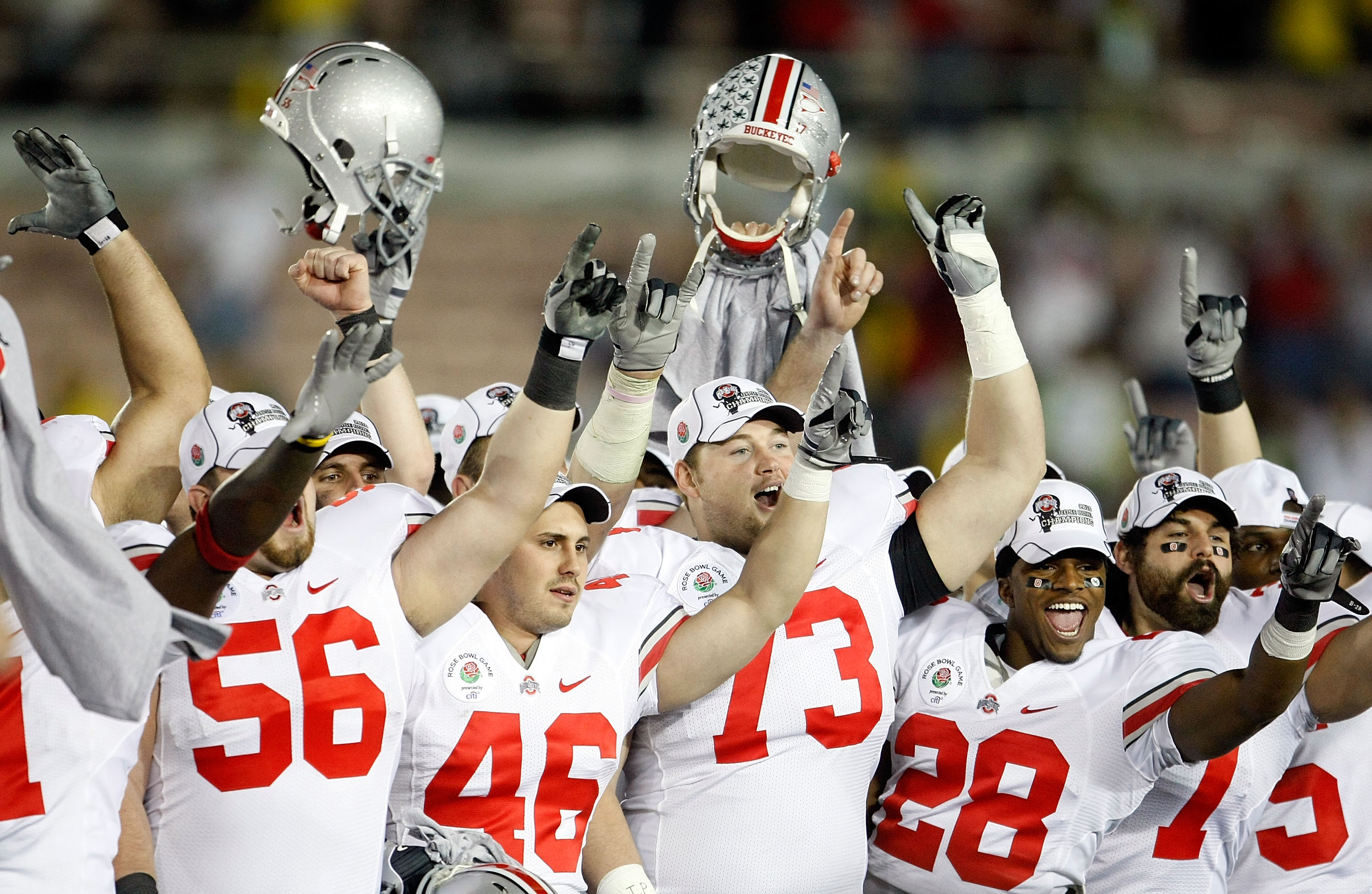 PASADENA, CA - JANUARY 01: The Ohio State Buckeyes celebrate after a 26-17 win in the 96th Rose Bowl game over the Oregon Ducks on January 1, 2010 in Pasadena, California. (Photo by Jeff Gross/Getty Images)