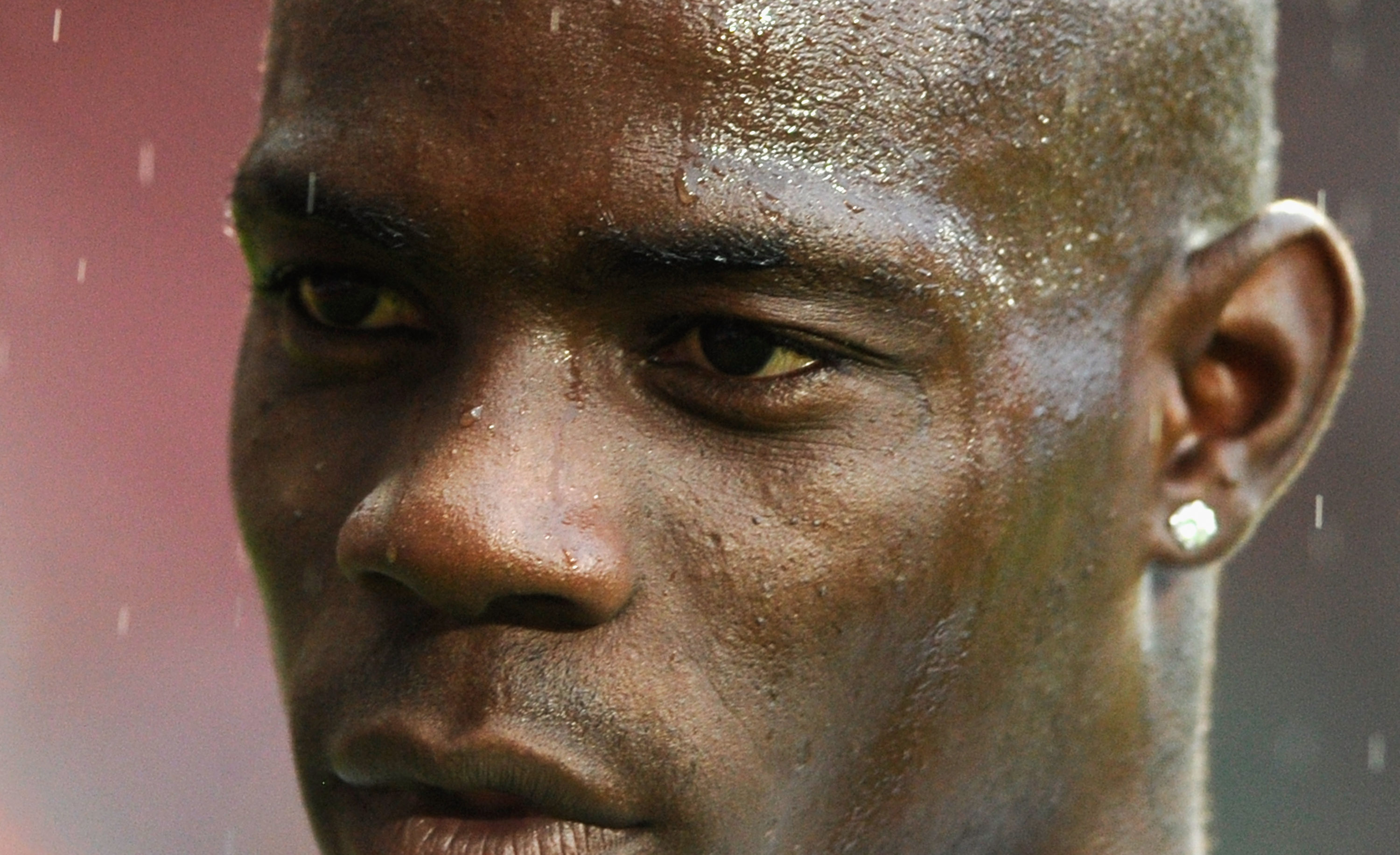 LONDON, ENGLAND - AUGUST 10:  Mario Balotelli of Italy during the international friendly match between Italy and Ivory Coast at The Boleyn Ground on August 10, 2010 in London, England.  (Photo by Claudio Villa/Getty Images)