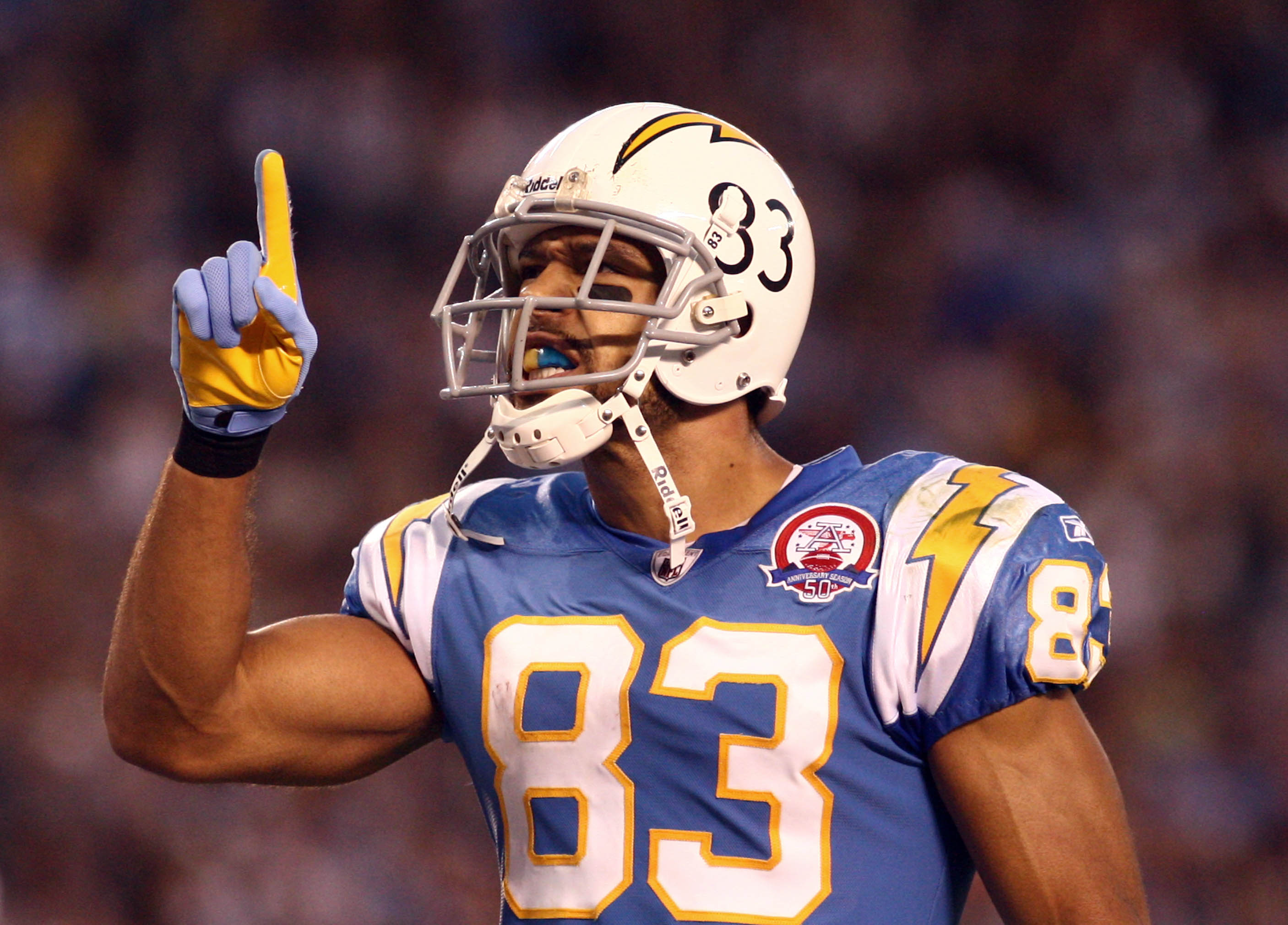 SAN DIEGO, CA - OCTOBER 19:  Vincent Jackson #83 of the San Diego Chargers celebrates his touchdown against the Denver Broncos in the first half during Monday Night Football on October 19, 2009 at Qualcomm Stadium in San Diego, California. (Photo by Donal