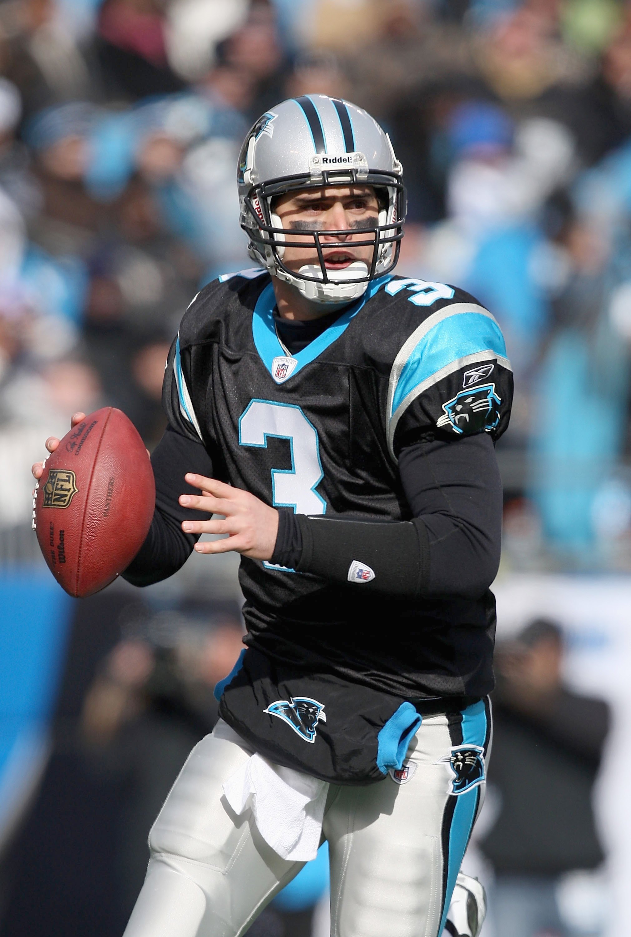 CHARLOTTE, NC - JANUARY 03:  Quarterback Matt Moore #3 of the Carolina Panthers looks to pass the ball during the game against the New Orleans Saints at Bank of America Stadium on January 3, 2010 in Charlotte, North Carolina.  (Photo by Streeter Lecka/Get