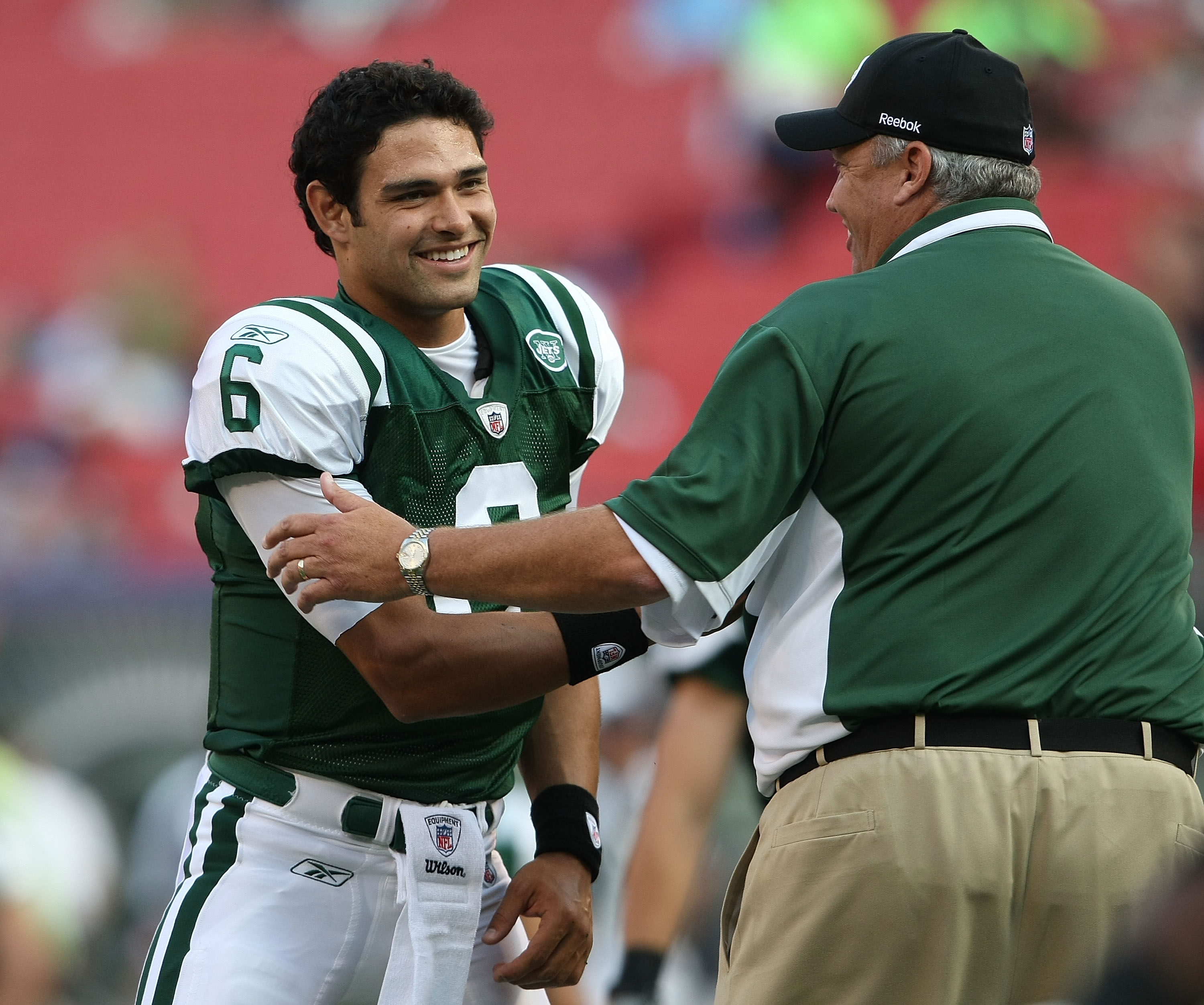 Jets fan honors Mark Sanchez's Thanksgiving blunder in jersey form