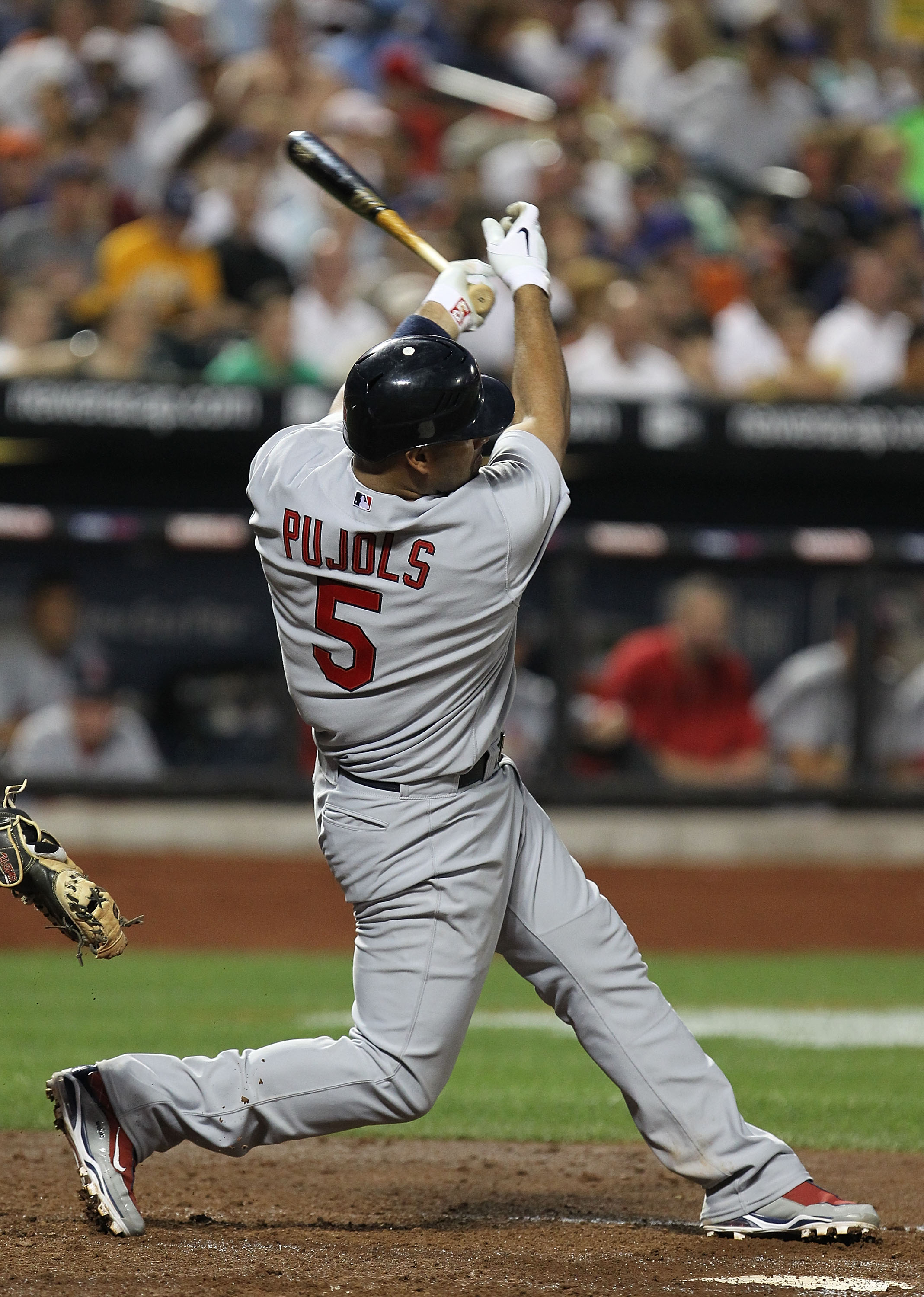 Am I the only one who thinks prime Pujols had the most intimidating batting  stance as a right handed hitter? : r/baseball