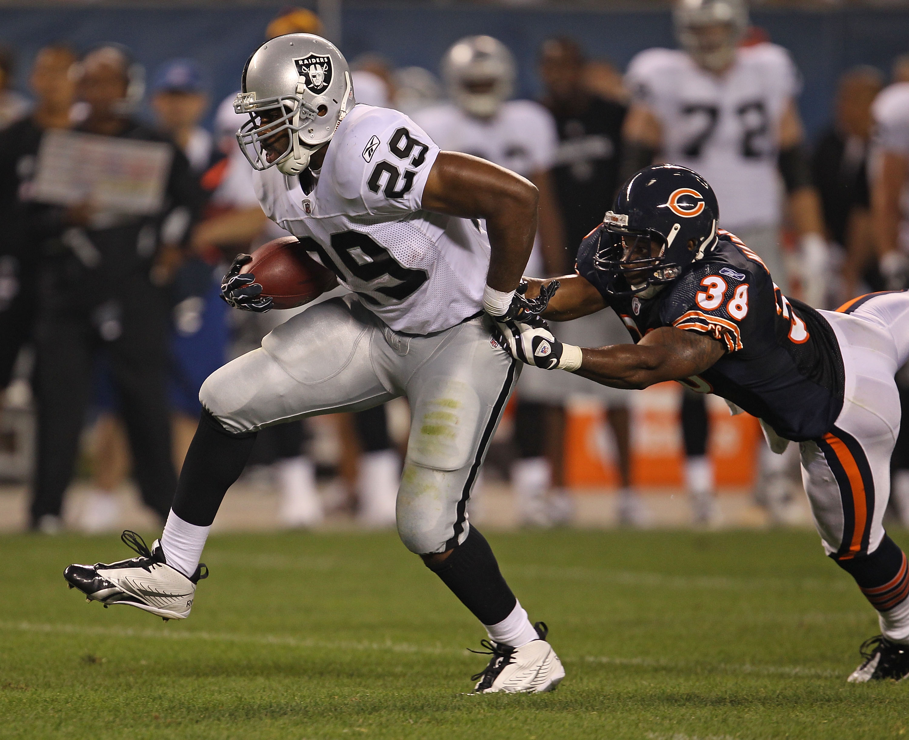 3 unheralded Chicago Bears who stepped up to beat Raiders