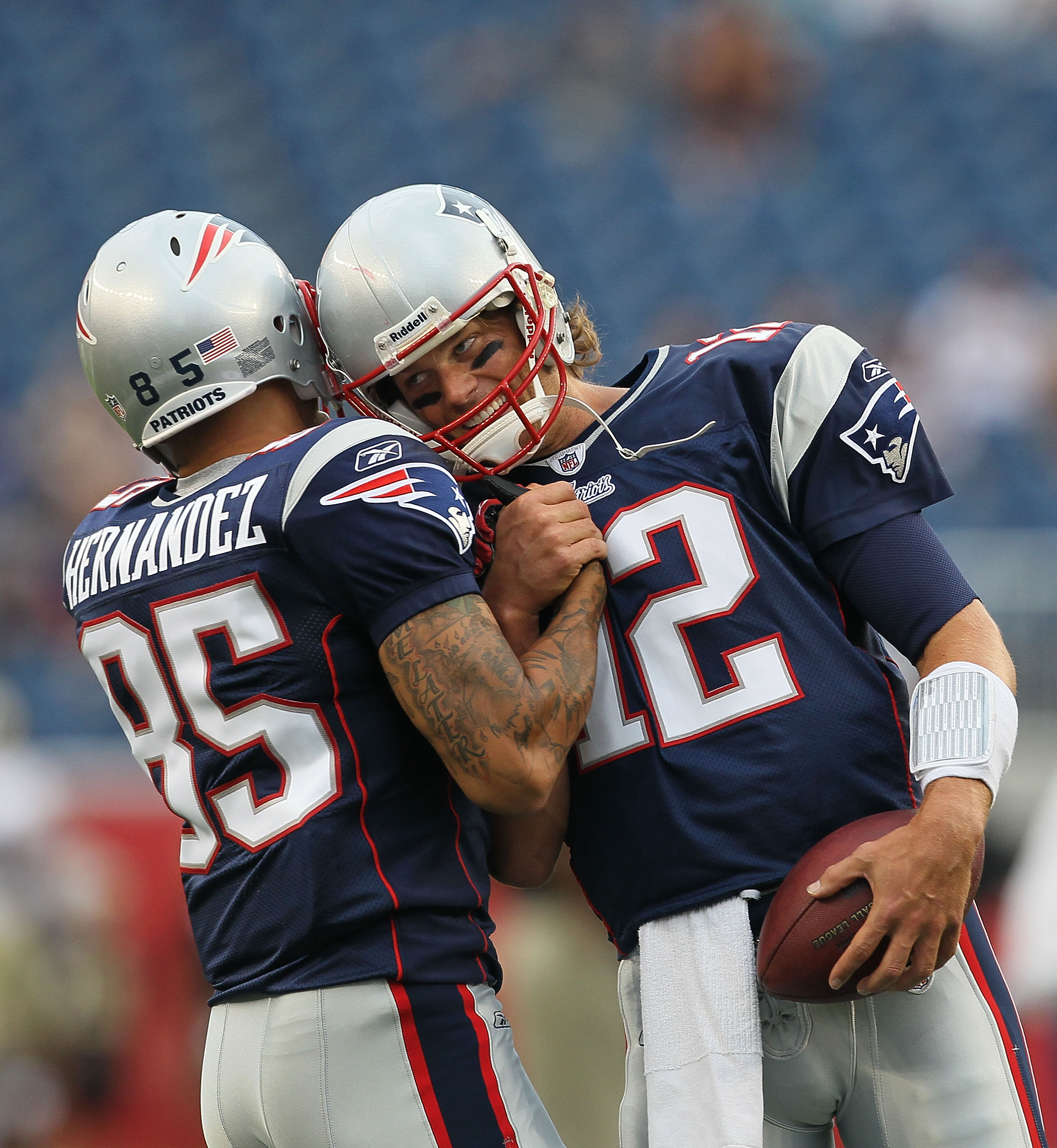 New England Patriots' Fred Taylor lossens up before an NFL preseason  football game against the New Orleans Saints in Foxborough, Mass.,  Thursday, Aug. 12, 2010. (AP Photo/Winslow Townson Stock Photo - Alamy