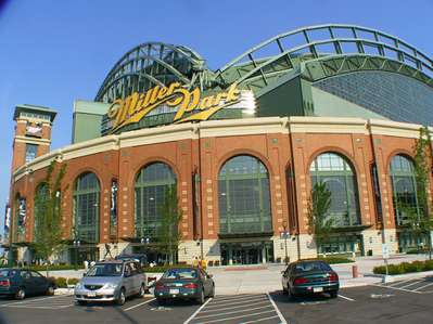 Milwaukee Brewers Miller Park April 6, 2001 First Game Event T-Shirt