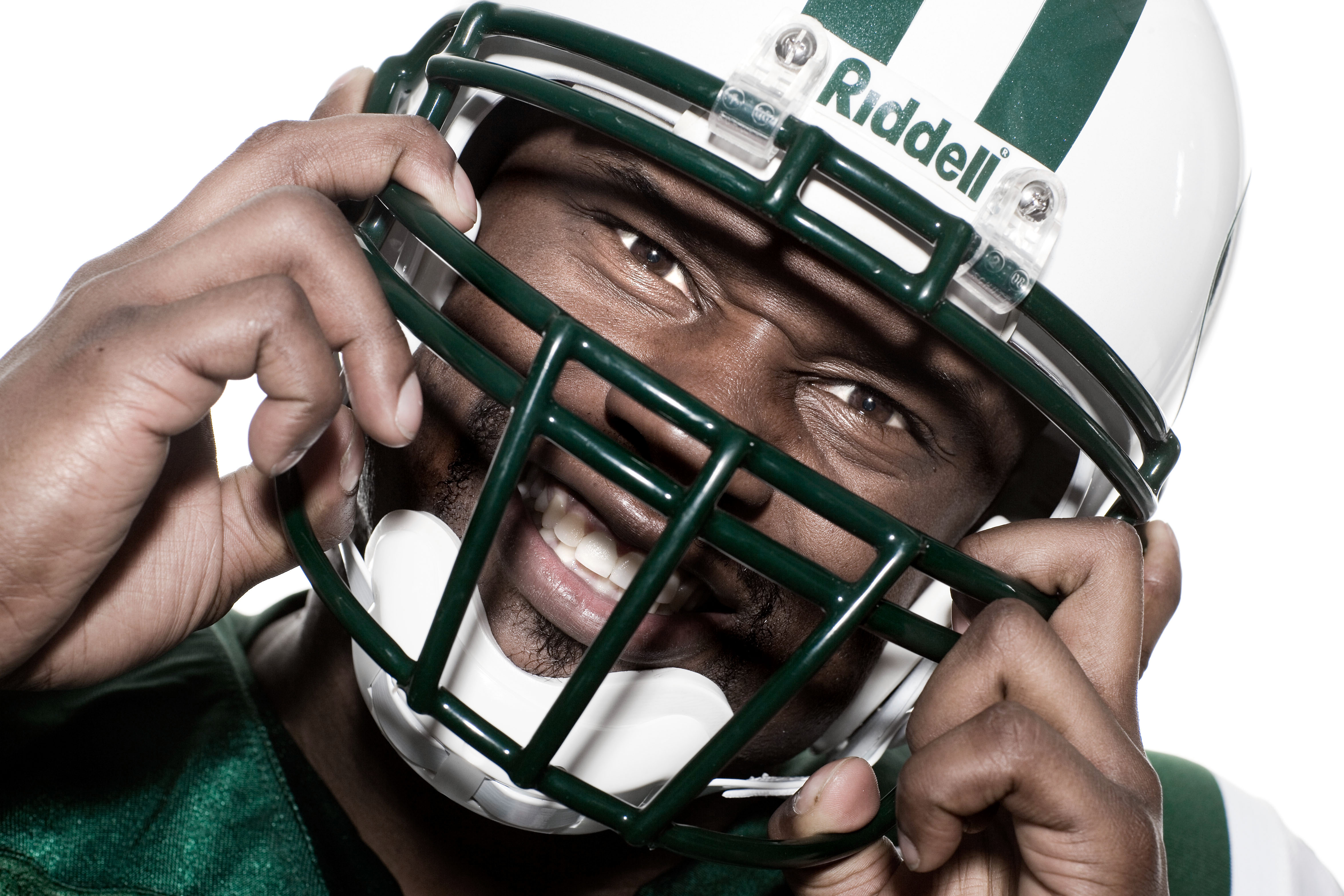 Jets LB Bart Scott doesn't want son to play football because of