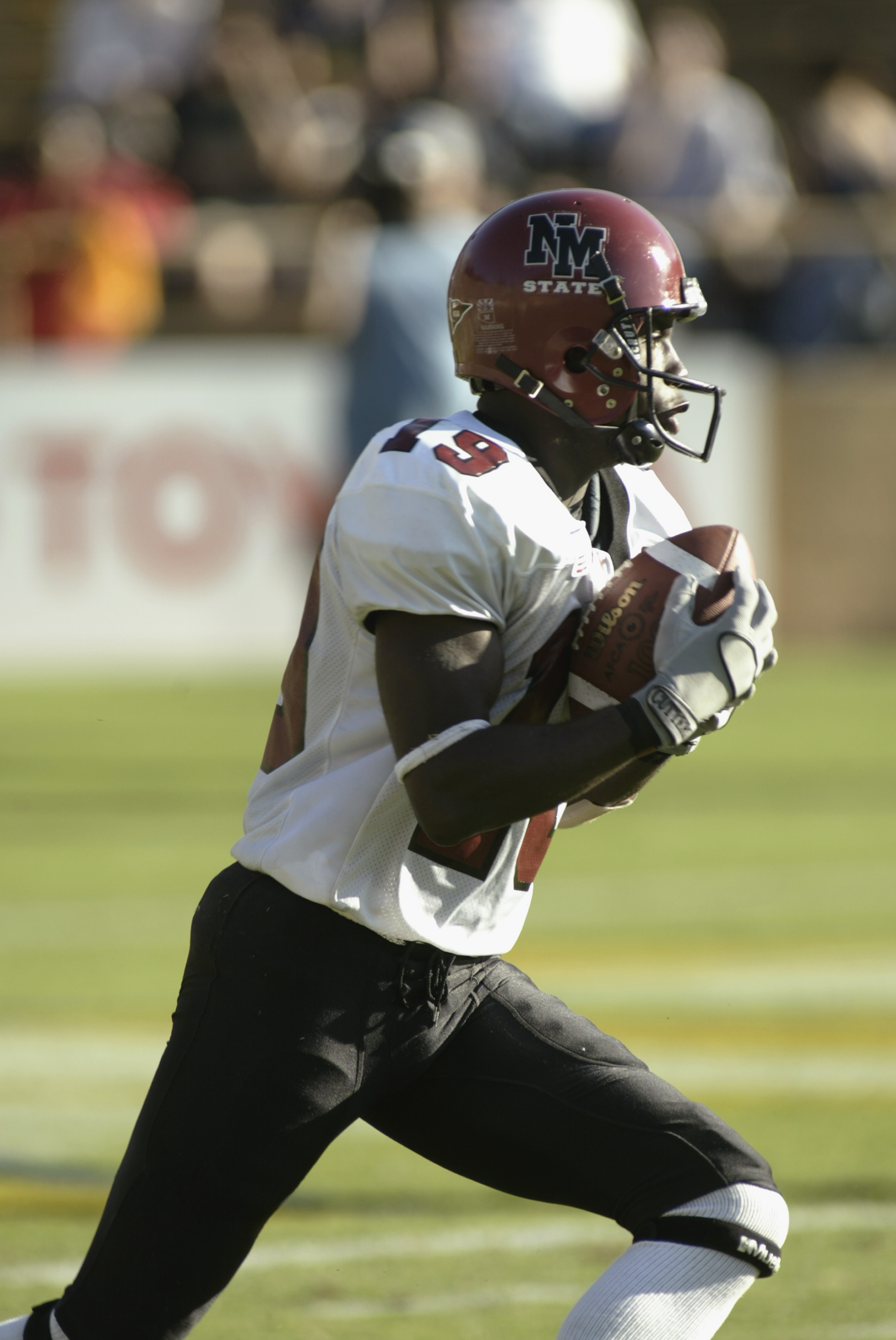 BERKELEY, CA - SEPTEMBER 7: P.J. Winston #19 of New Mexico State during the game against the California Golden Bears on September 7, 2002 at Memorial Stadium in Berkeley, California. (Photo By Scott Halleran/Getty Images)