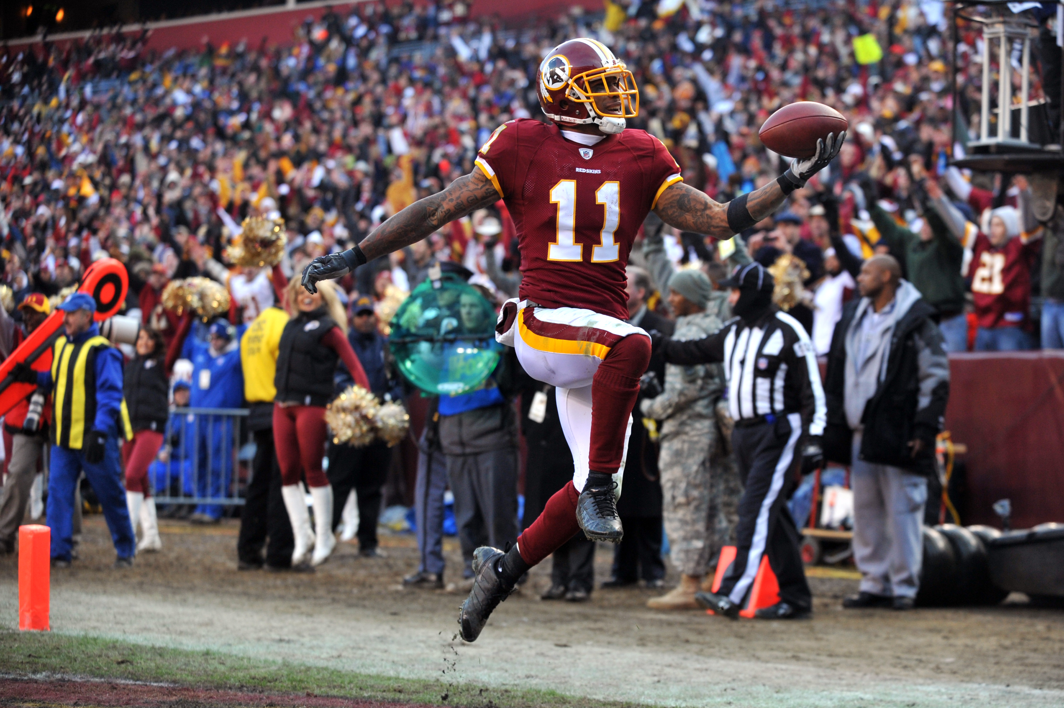 Nov 2, 2014; Minneapolis, MN, USA; Washington Redskins wide receiver  Santana Moss (89) talks with wide receiver DeSean Jackson (11) prior to the  game against the Minnesota Vikings at TCF Bank Stad …