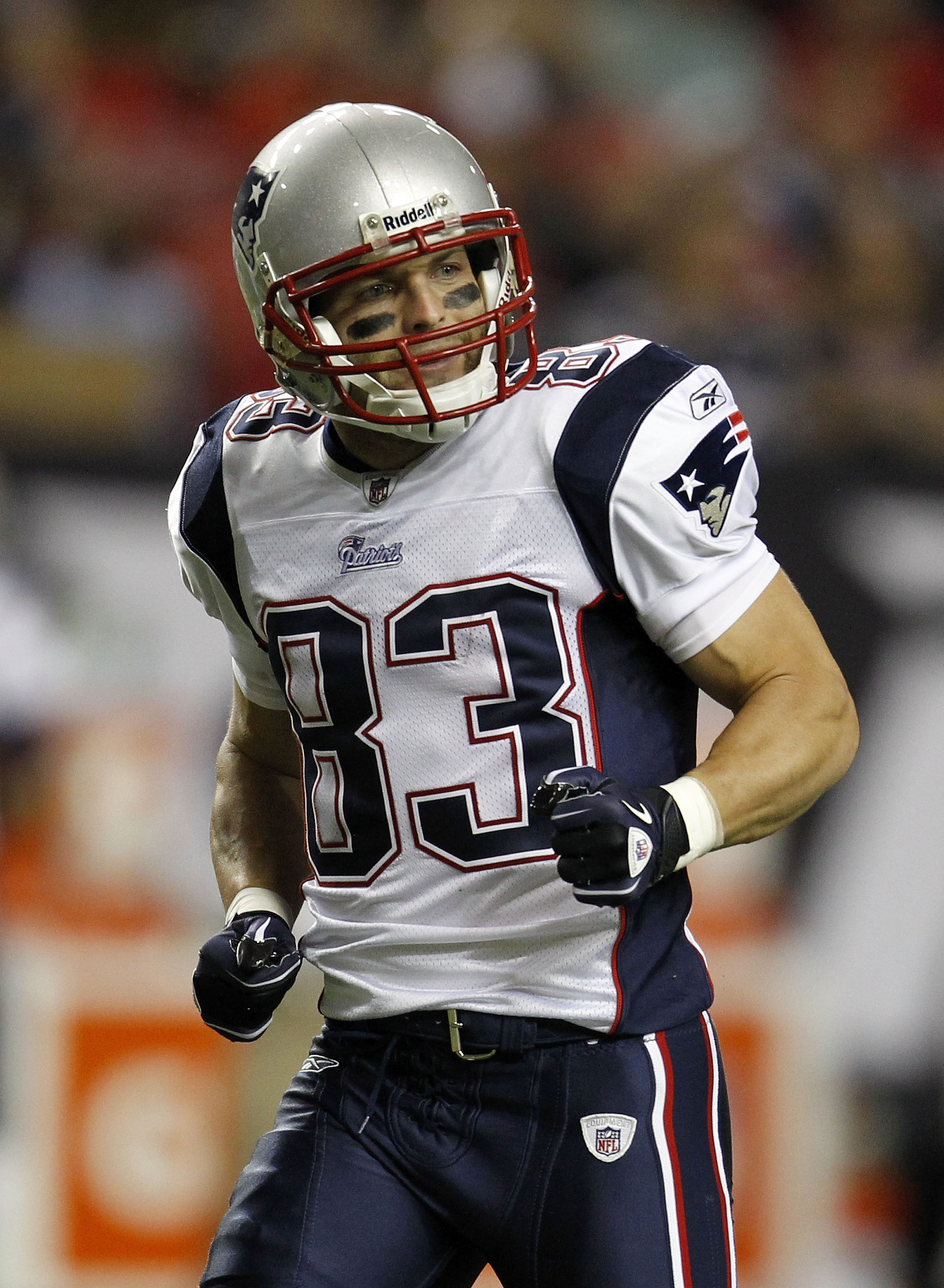 New England Patriots' Fred Taylor lossens up before an NFL preseason  football game against the New Orleans Saints in Foxborough, Mass.,  Thursday, Aug. 12, 2010. (AP Photo/Winslow Townson Stock Photo - Alamy