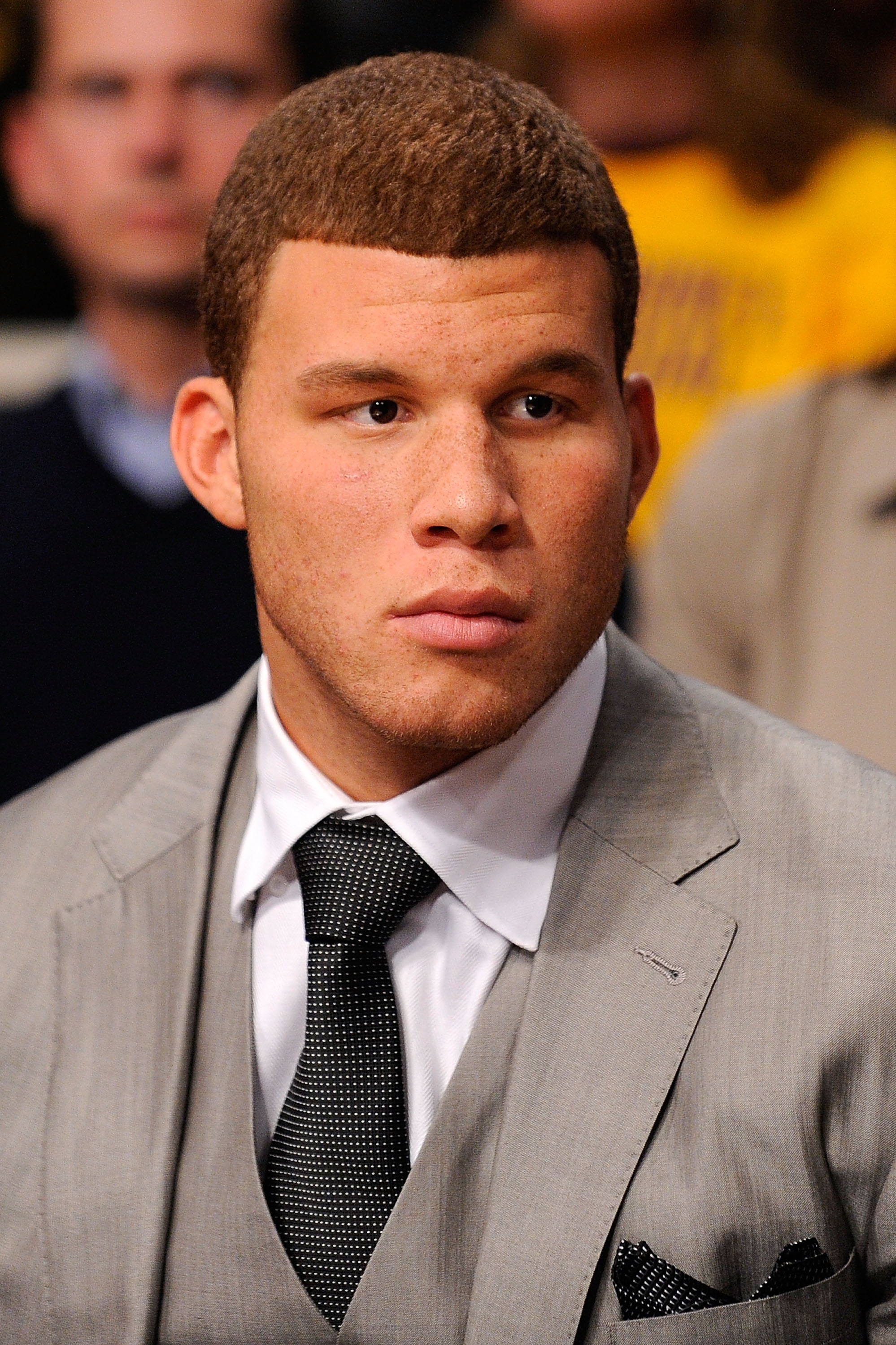 LOS ANGELES, CA - OCTOBER 27:  Blake Griffin #32 of the Los Angeles Clippers watches the season opening game against the Los Angeles Lakers at Staples Center on October 27, 2009 in Los Angeles, California.  NOTE TO USER: User expressly acknowledges and ag