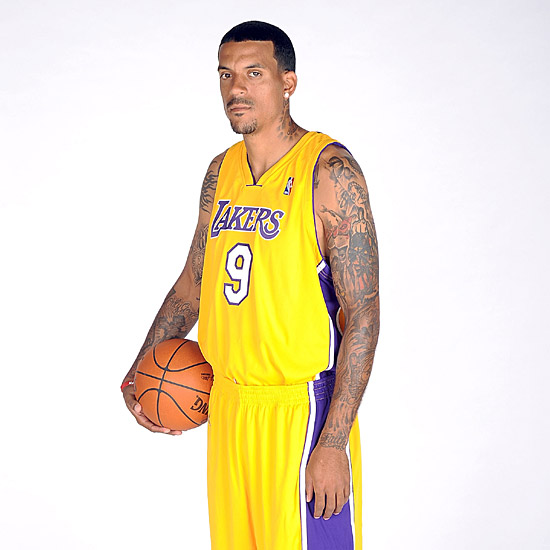 lakers player number 9