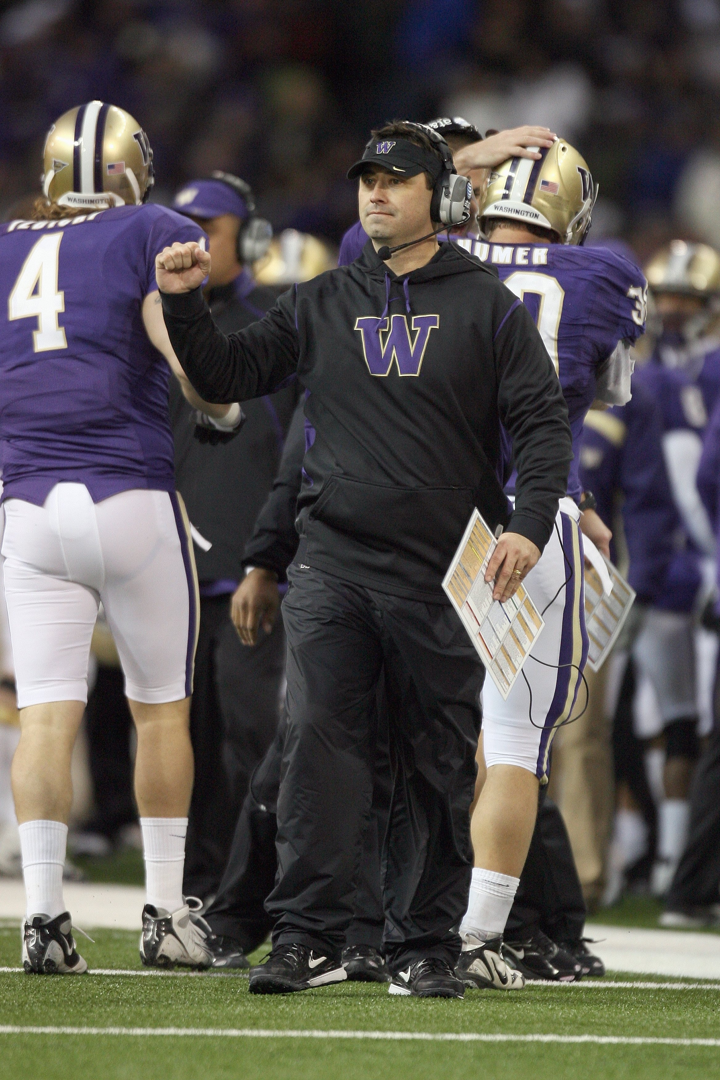 SEATTLE - DECEMBER 05:  Head coach Steve Sarkisian of the Washington Huskies motions from the sidelines during the game against the California Bears on December 5, 2009 at Husky Stadium in Seattle, Washington. The Huskies defeated the Bears 42-10. (Photo