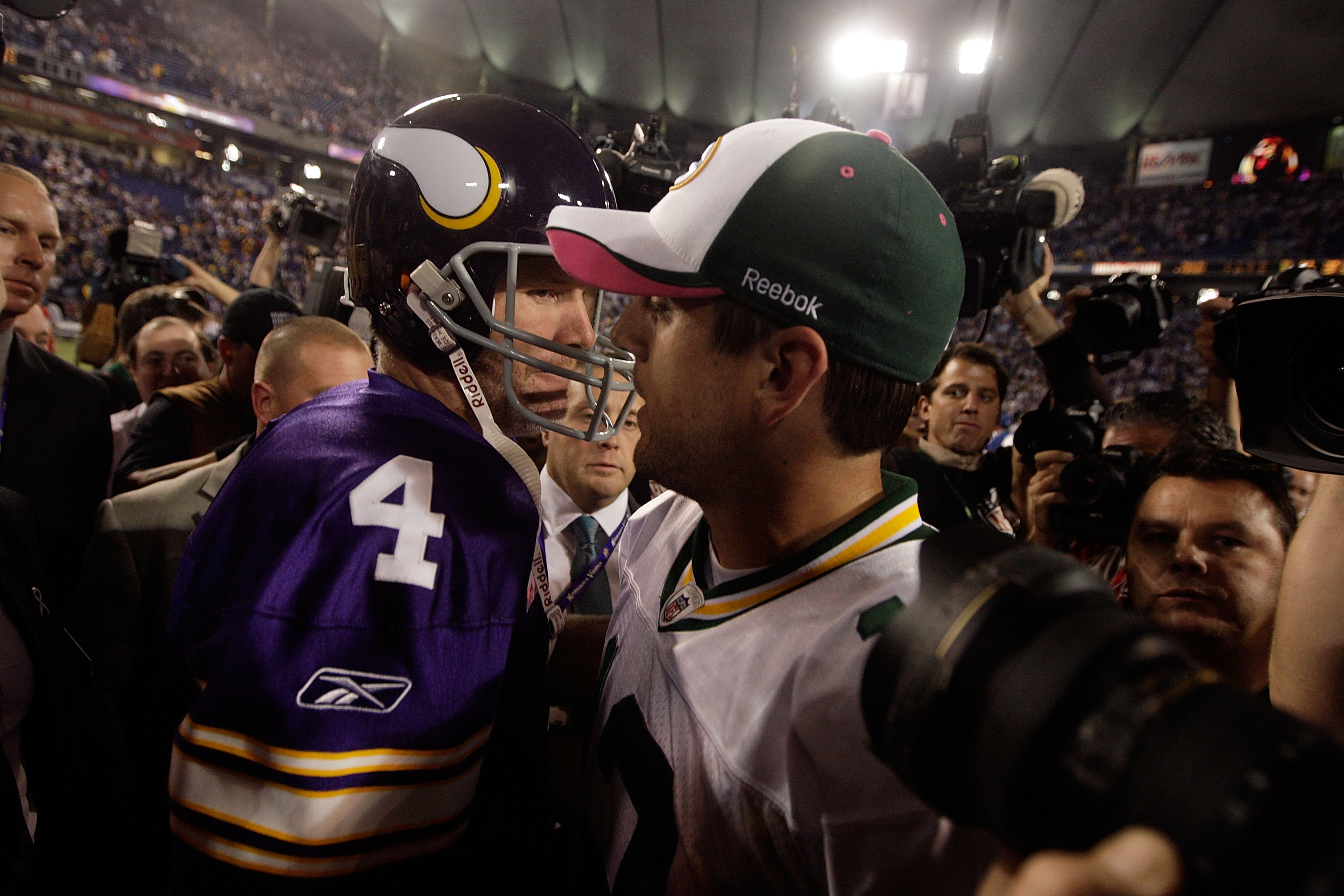 BRETT FAVRE,ADRIAN PETERSON MINNESOTA VIKINGS SUIT UP PLAYOFFS 2009