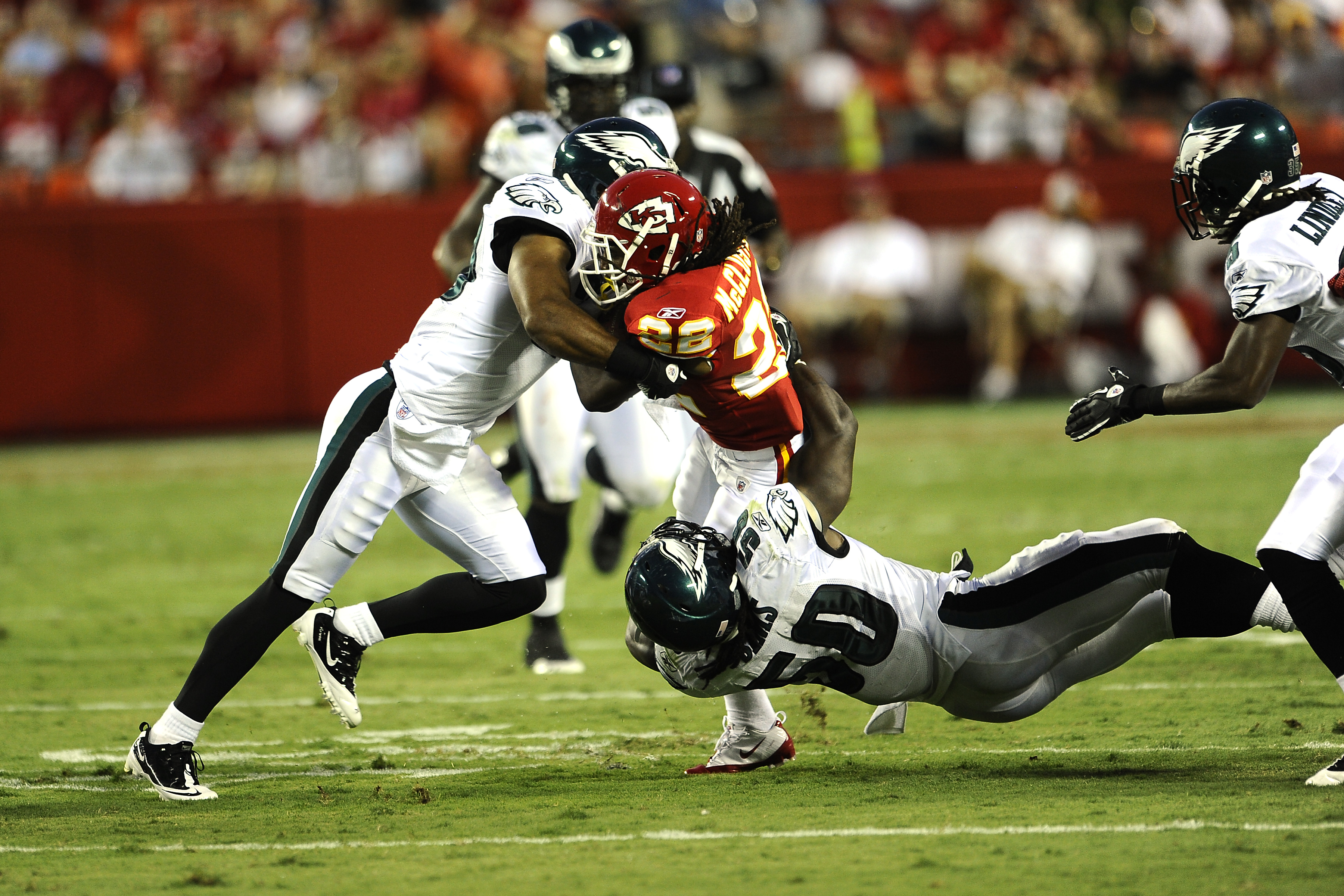 Kansas City Chiefs running back Dexter McCluster (22) runs for a 1