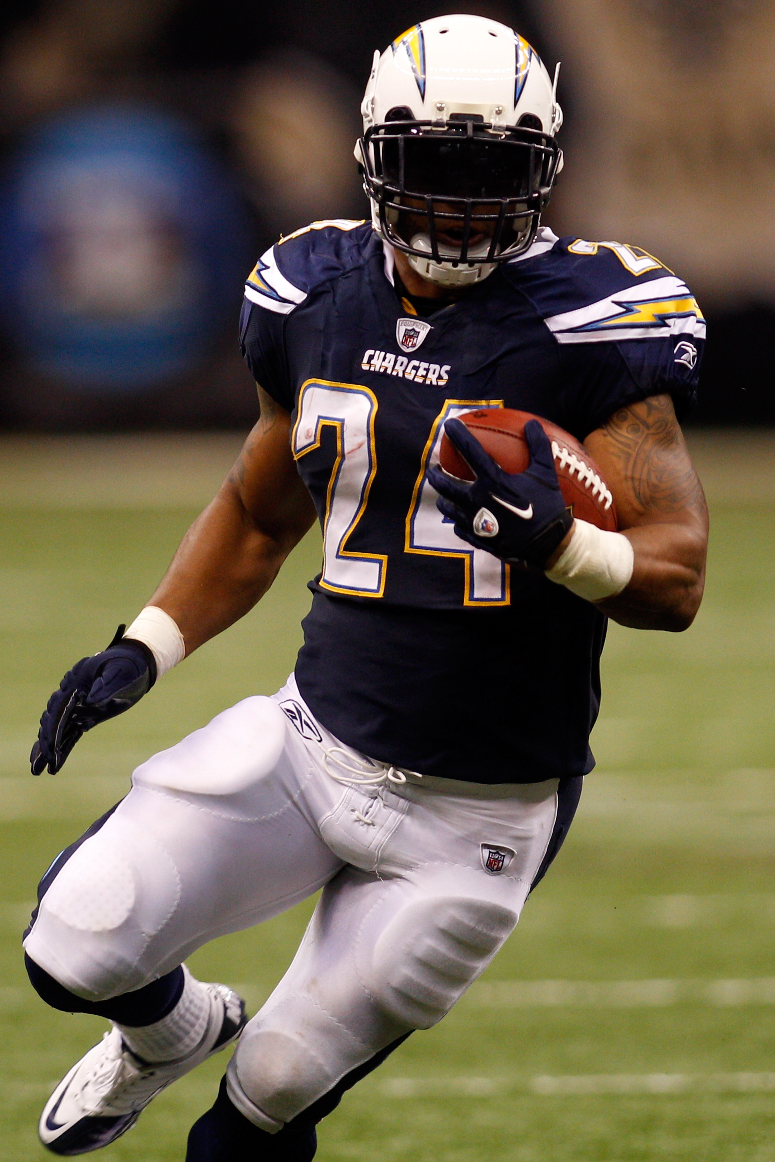 NEW ORLEANS - AUGUST 27:  Ryan Mathews #24 of the San Diego Chargers in action against the New Orleans Saints at the Louisiana Superdome on August 27, 2010 in New Orleans, Louisiana.  (Photo by Chris Graythen/Getty Images)