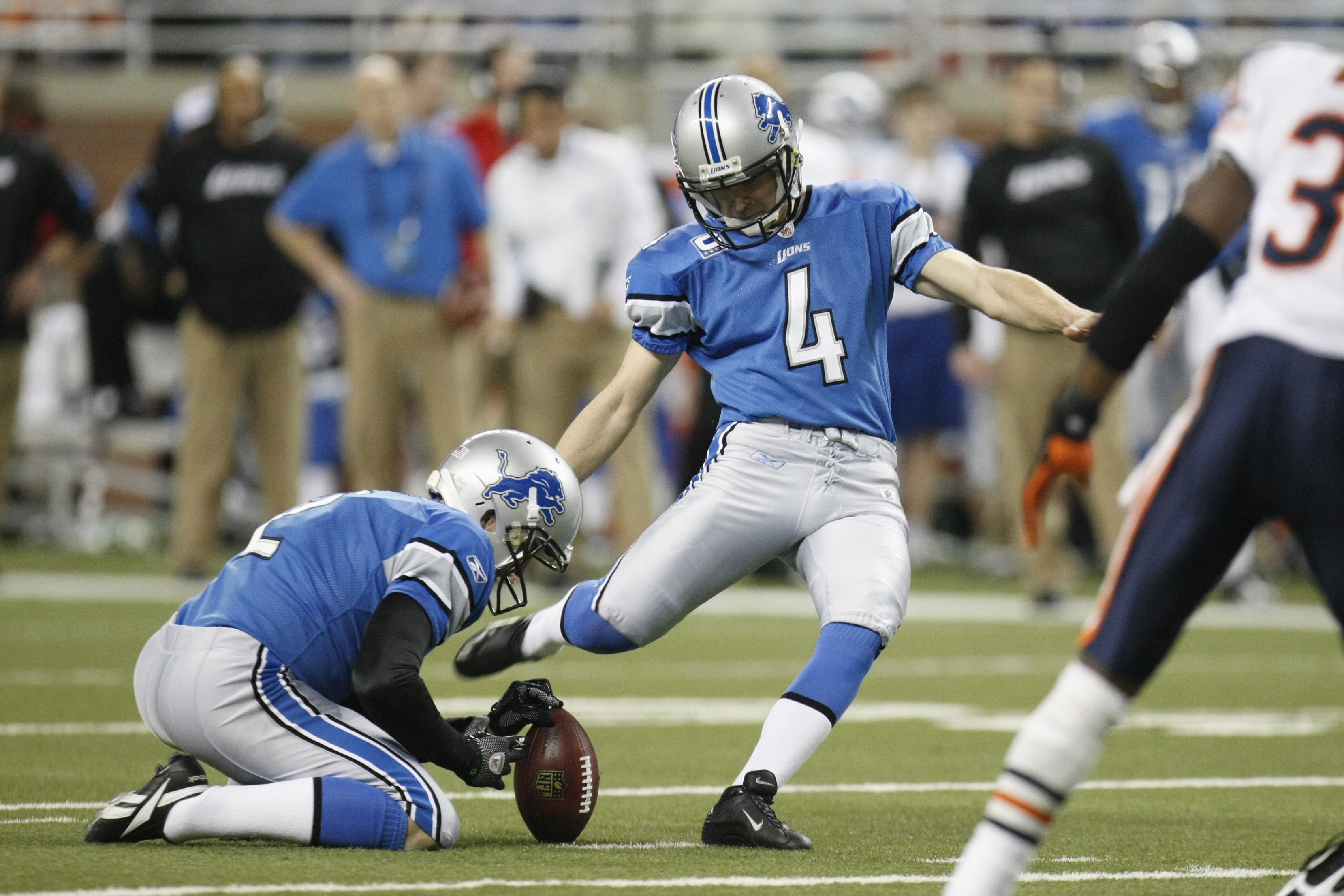 DETROIT - JANUARY 3:  Jason Hanson #4 of the Detroit Lions kicks during the game against the Chicago Bears on January 3, 2010 at Ford Field in Detroit, Michigan. (Photo by Gregory Shamus/Getty Images)