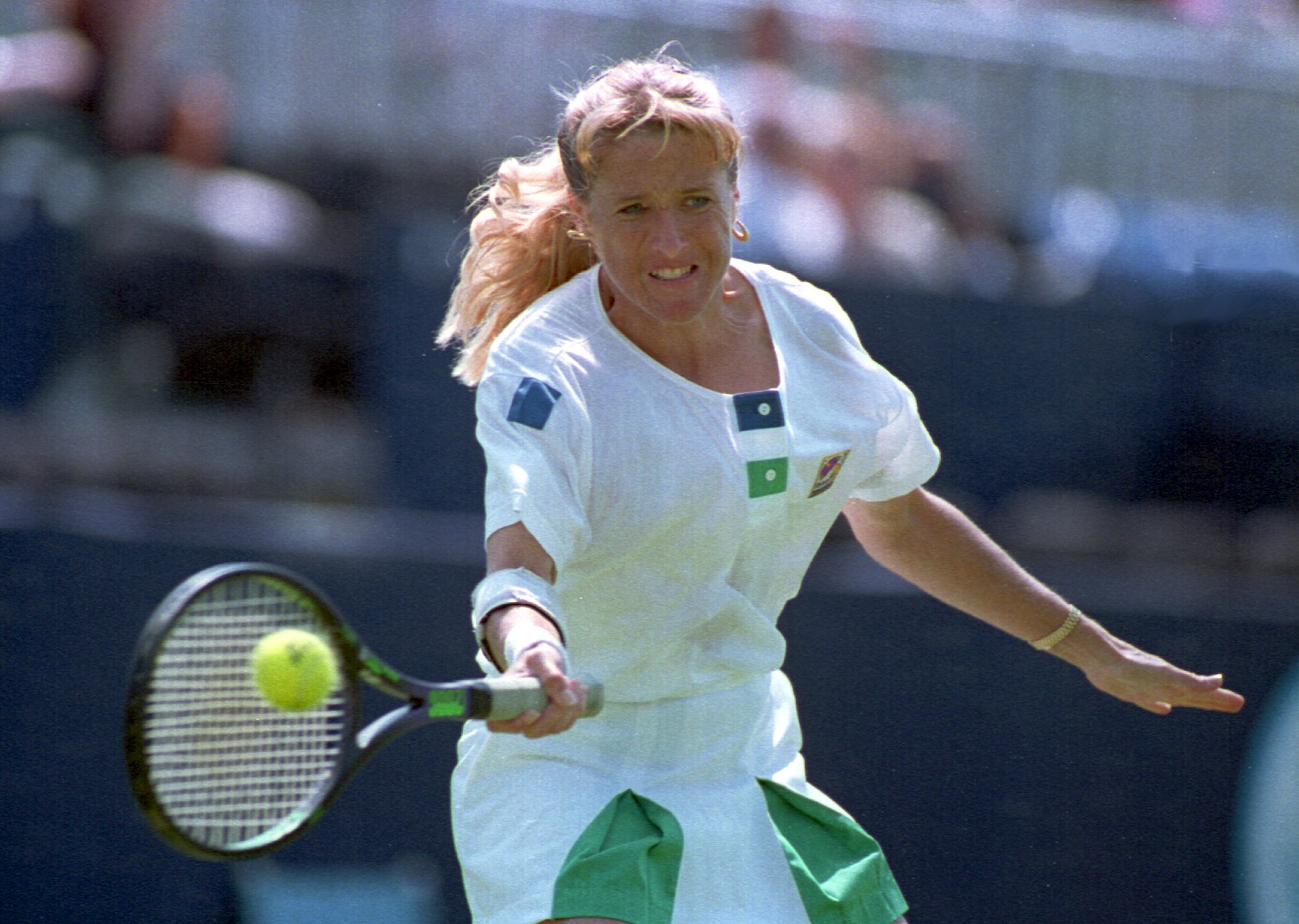 13 JUN 1994:  TRACY AUSTIN OF THE USA PLAYS A FOREHAND DURING HER DEFEAT BY KRISTINE RADFORD OF AUSTRALIA IN THE FIRST ROUND OF THE VOLKSWAGEN CUP IN EASTBOURNE, ENGLAND. Mandatory Credit: Gary Prior/ALLSPORT