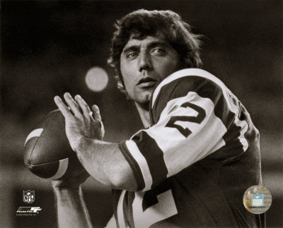 New York Jets Hall Of Fame Quarterback Joe Namath Throwing A Pass 8x10  Photo Picture