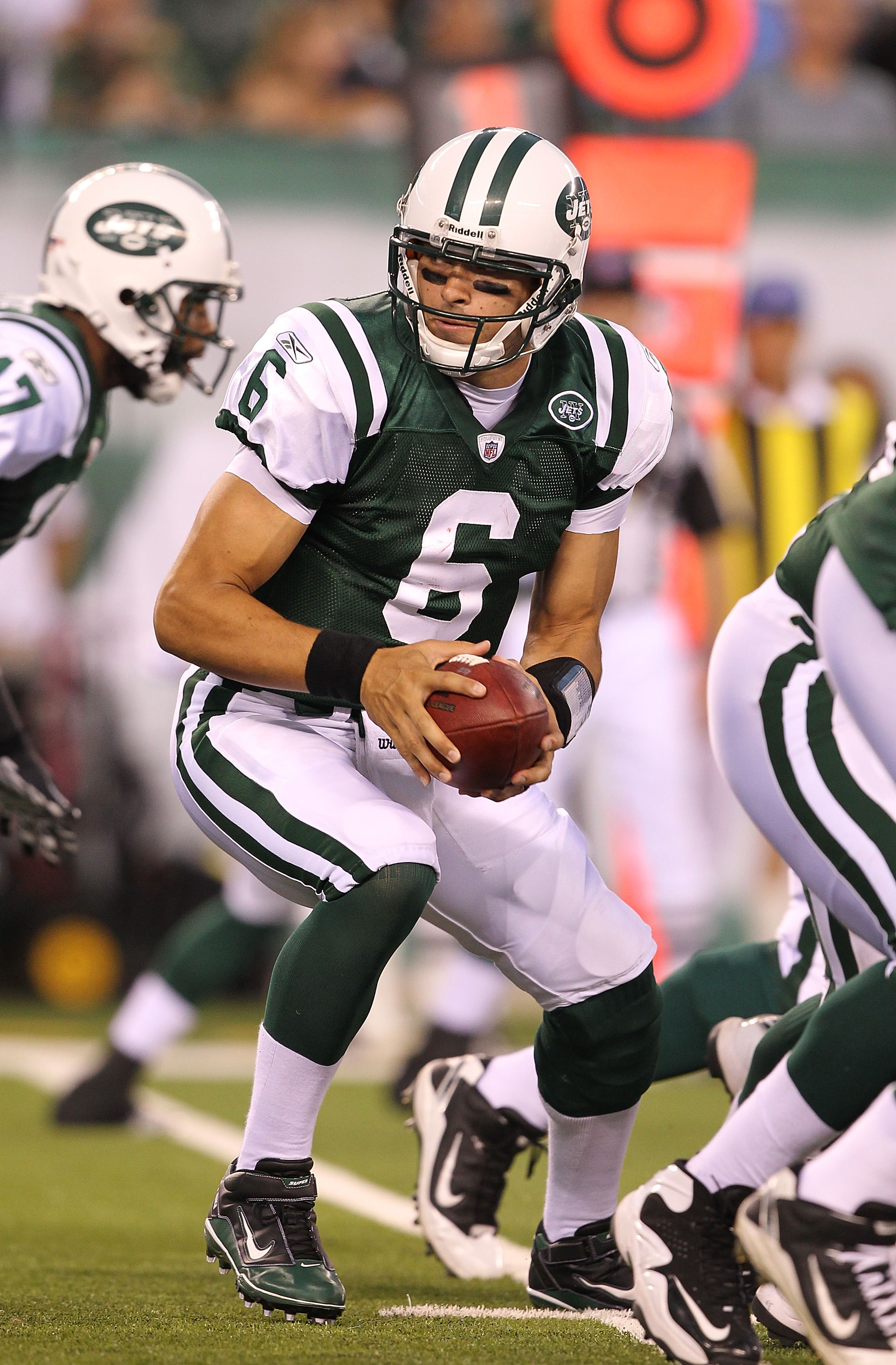 NY Jets Players Wear Extra Socks Around Rex Ryan in Lockeroom